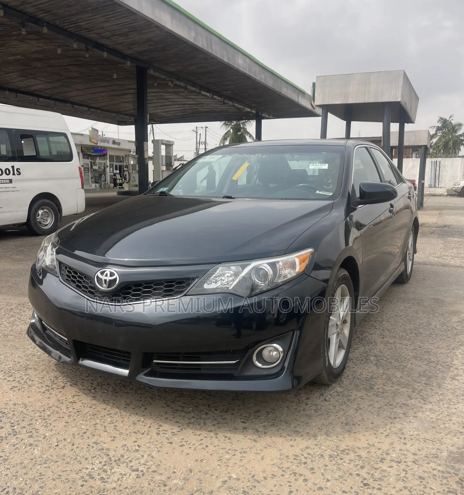 Toyota Camry SE 4dr Sedan (2.5L 4cyl 6A) 2012 Black