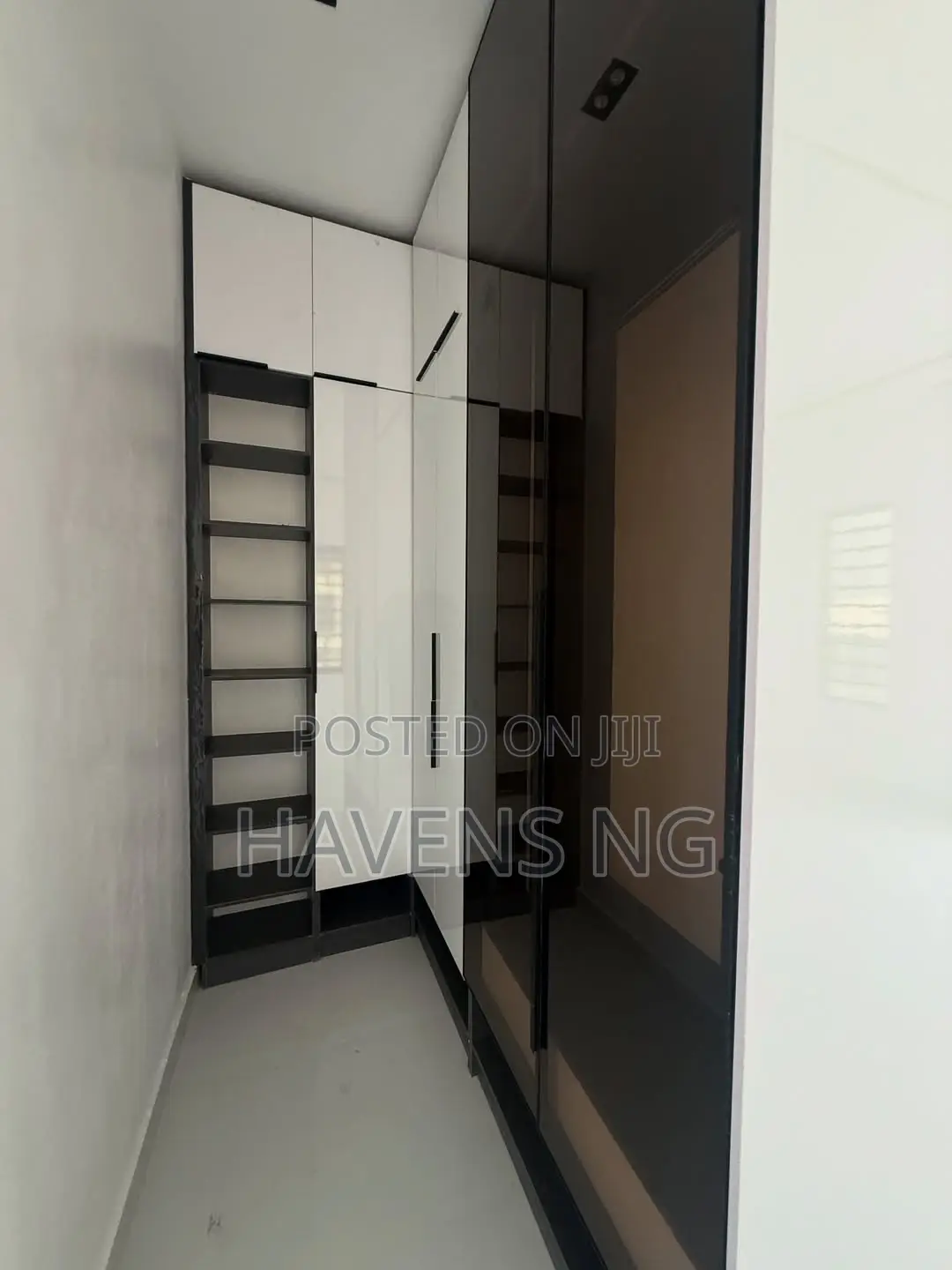 4bdrm Duplex in Lekki Phase 1 for sale