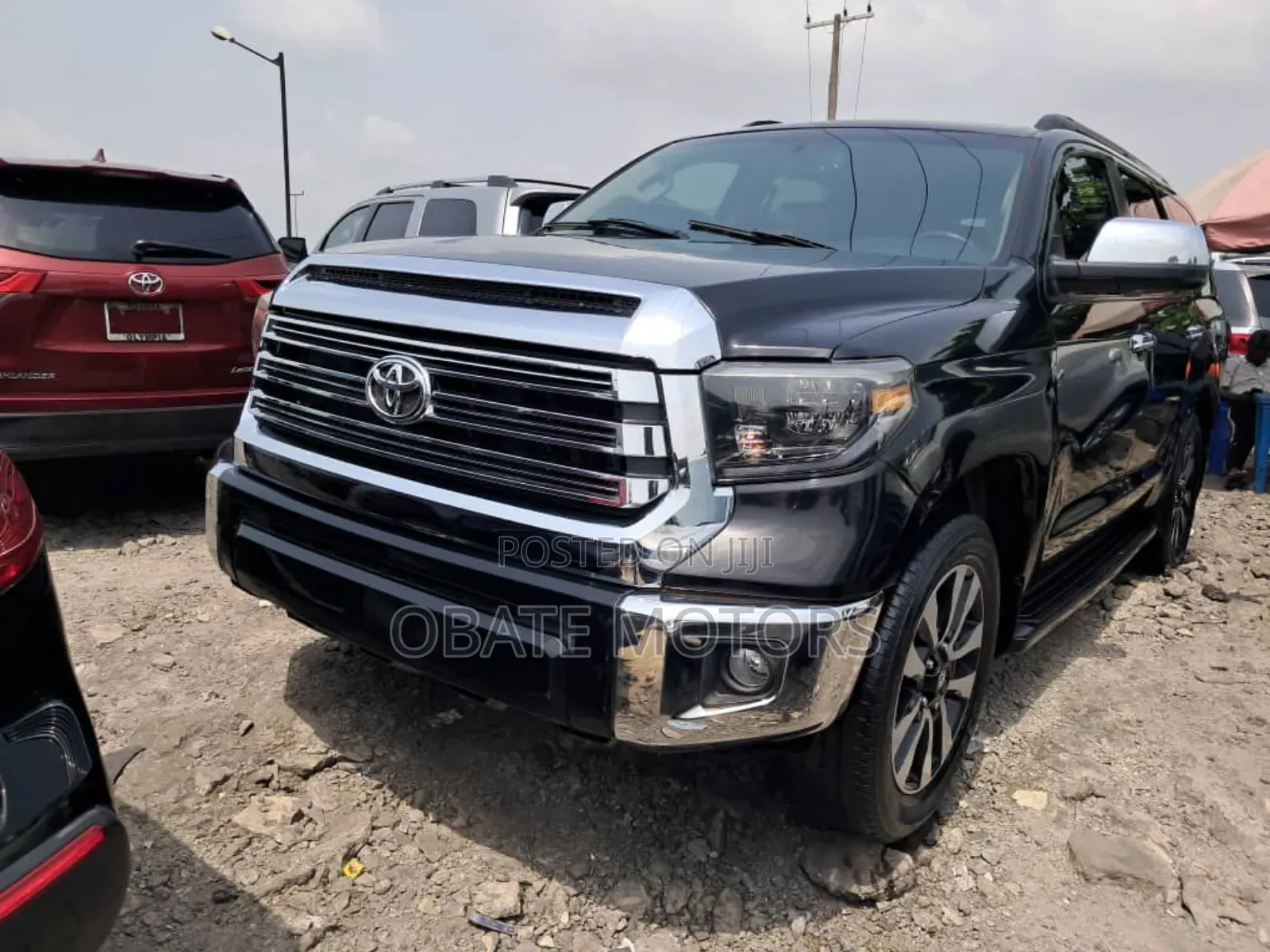 Toyota Sequoia Platinum 4dr SUV 4WD (5.7L 8cyl 6A) 2016 Black