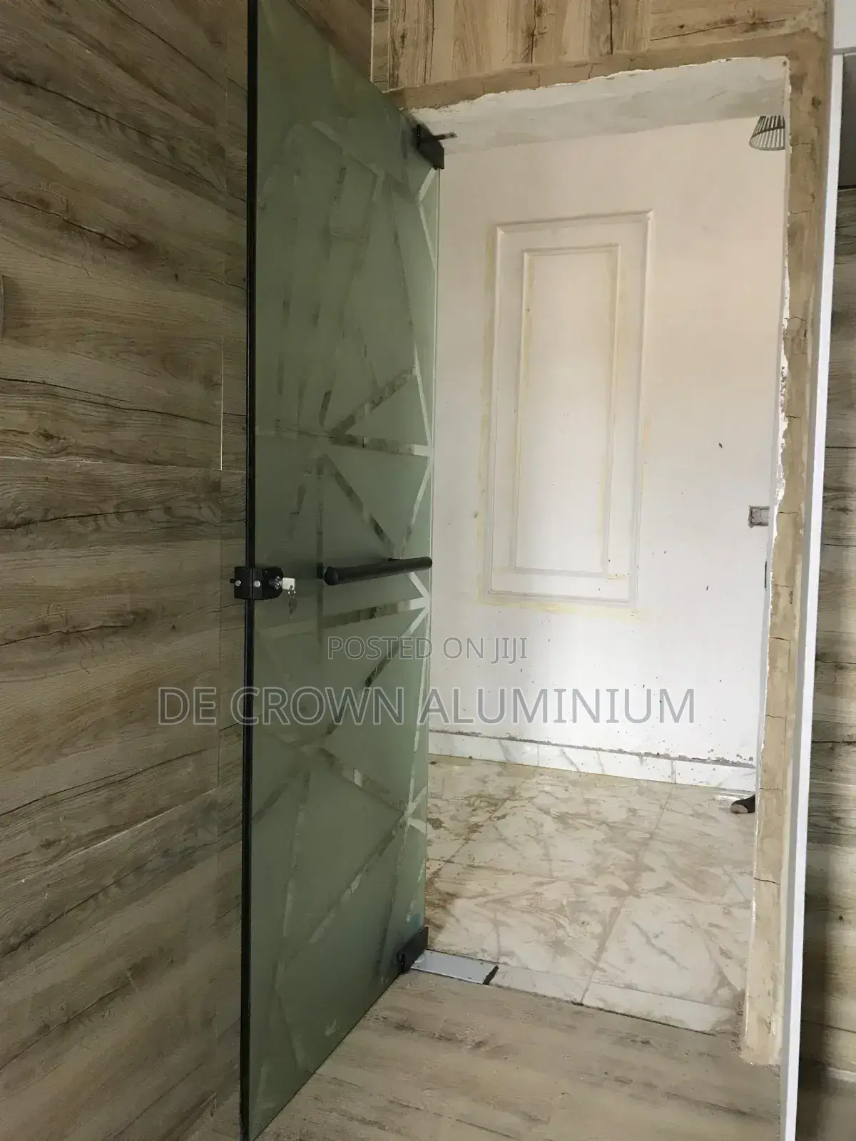 Glass Entrance Swing Door With Design