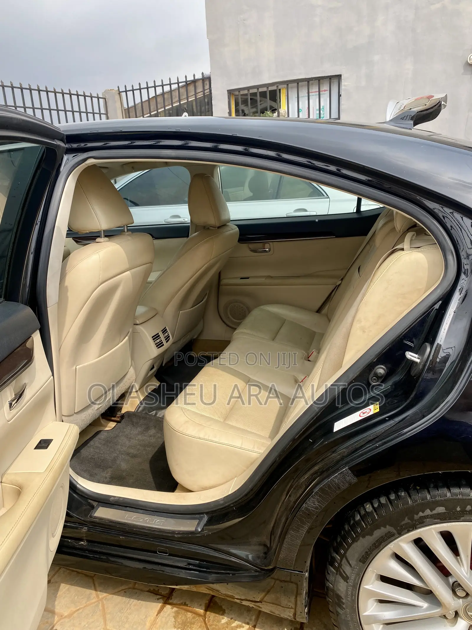 Lexus ES 350 FWD 2014 Black