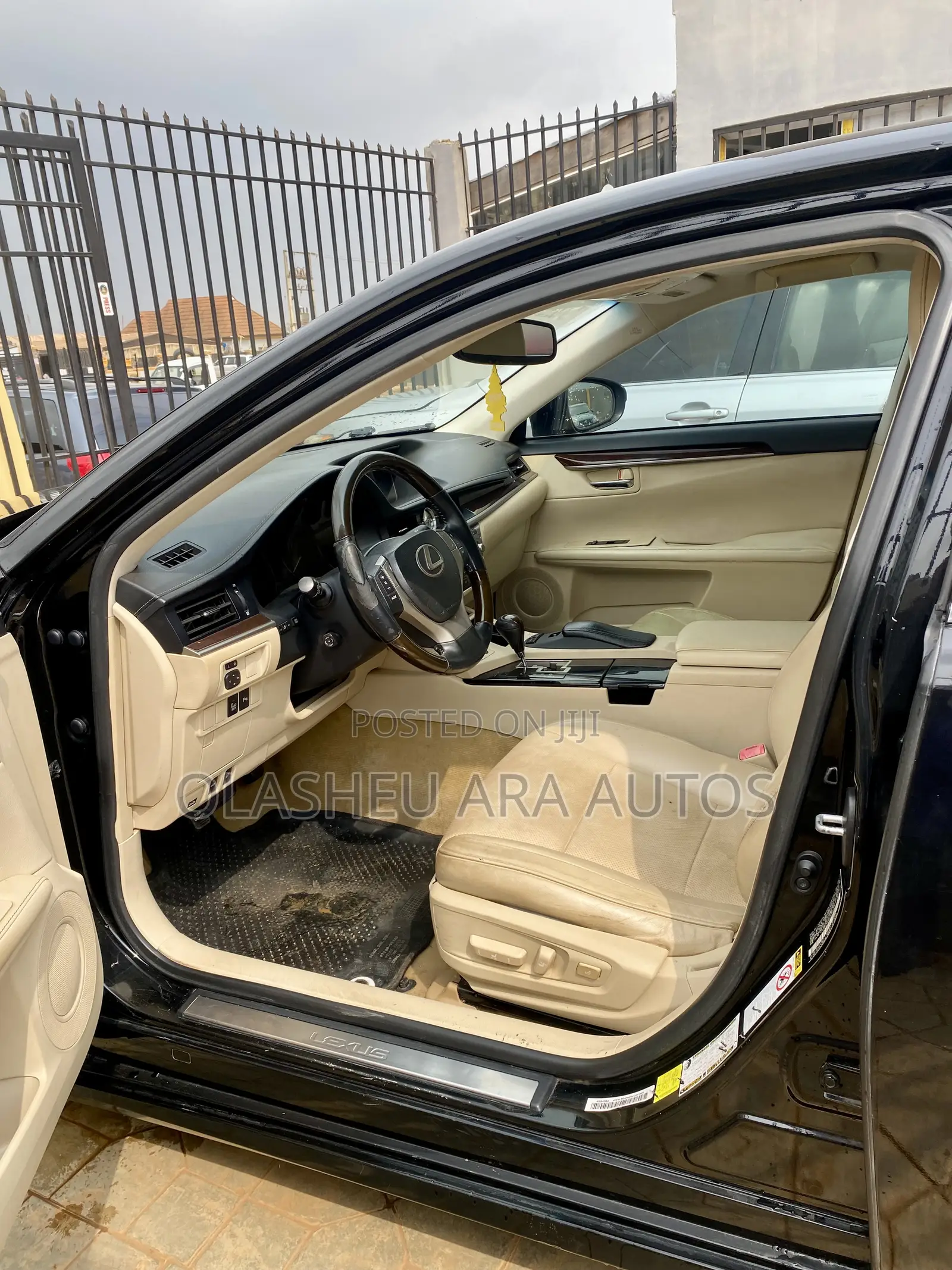 Lexus ES 350 FWD 2014 Black