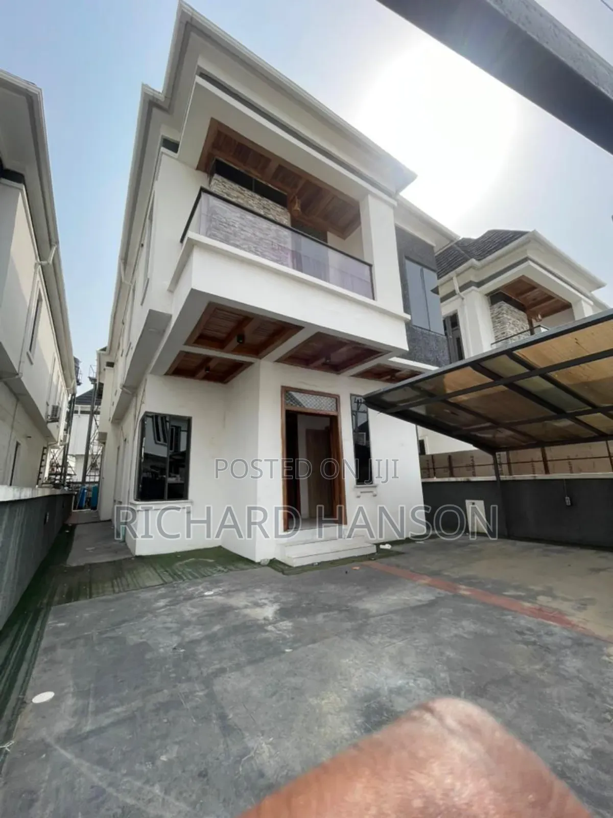 4bdrm Duplex in Ikota Lekki for rent