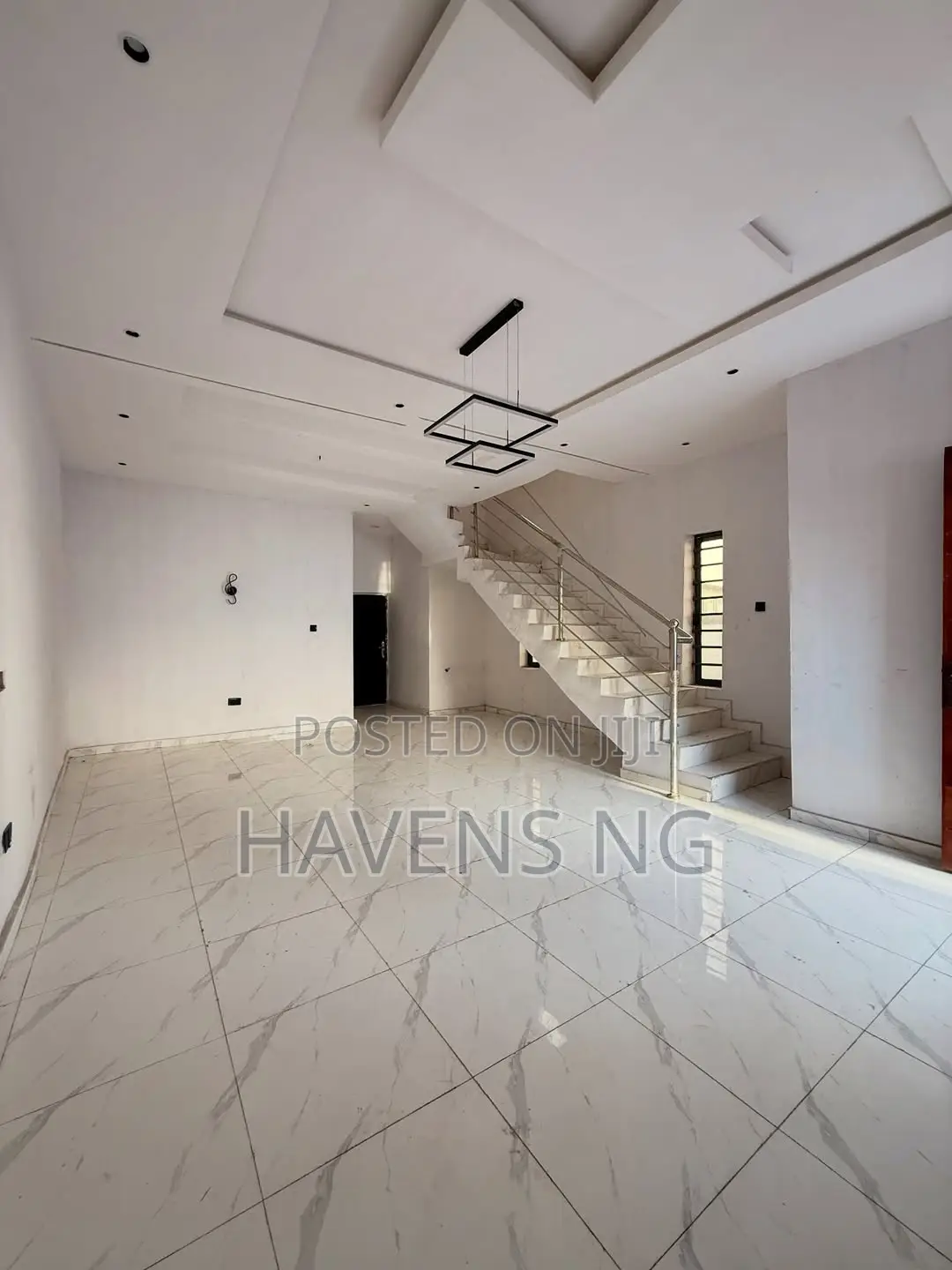 4bdrm Duplex in Lekki Phase 2 for sale