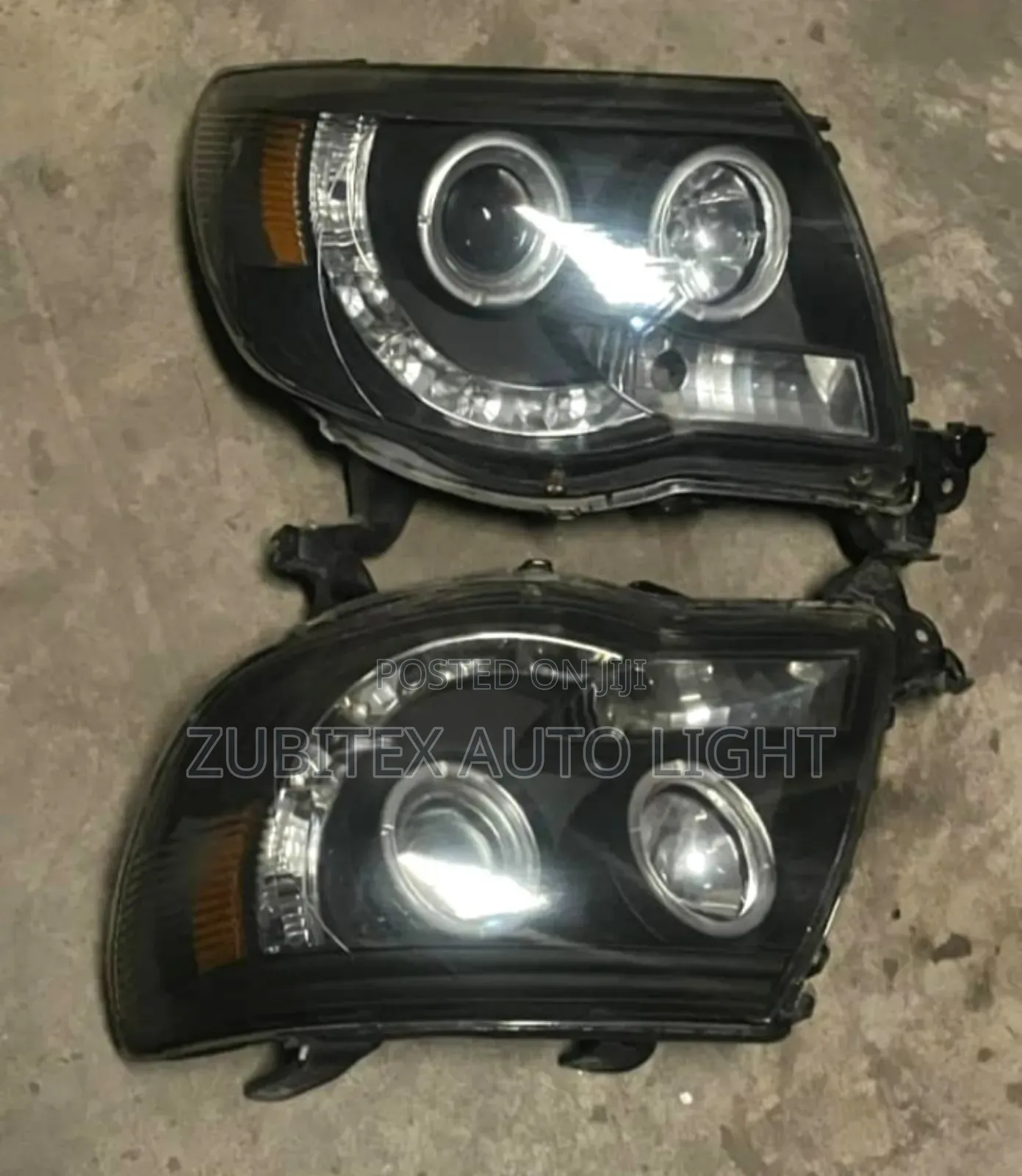 Set of Tacoma Headlight 2005 Yahoo Model