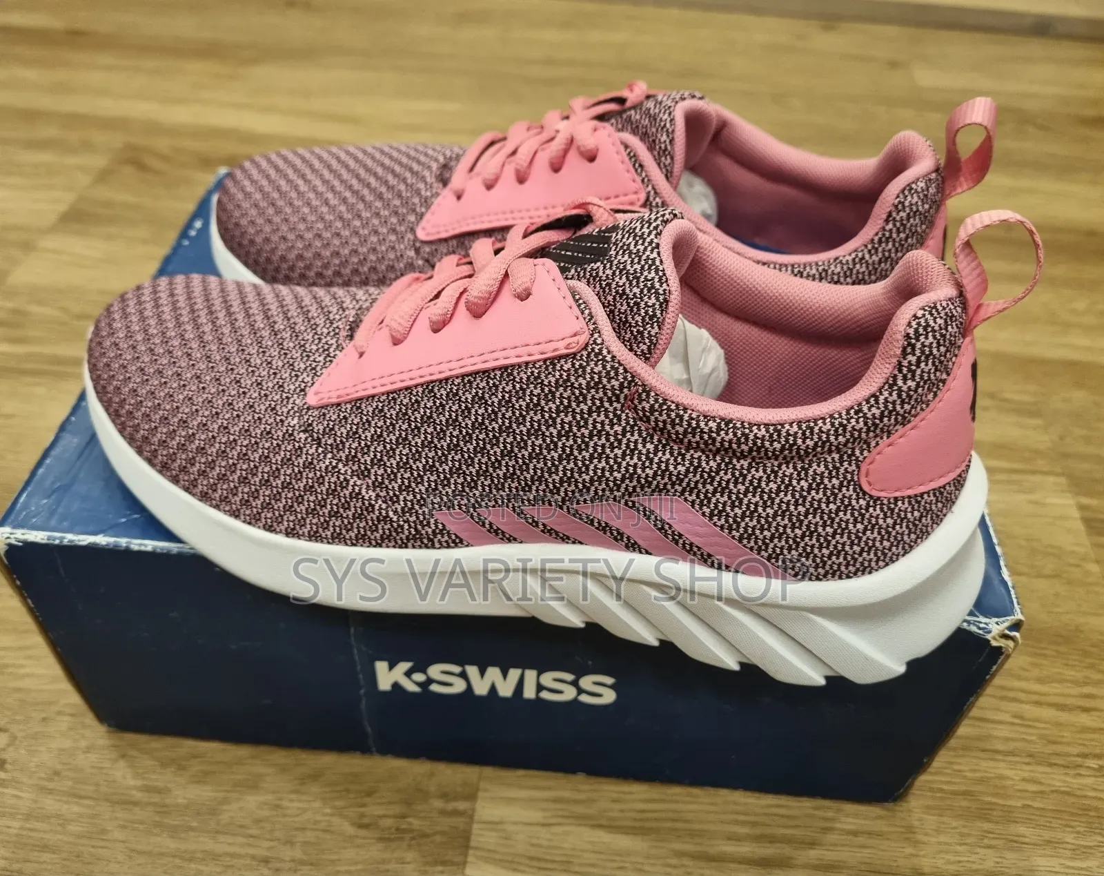K-Swiss Aeronaut Men's Low Trainer