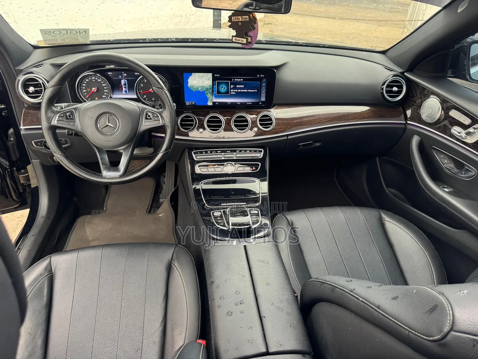 Mercedes-Benz E300 2016 Black