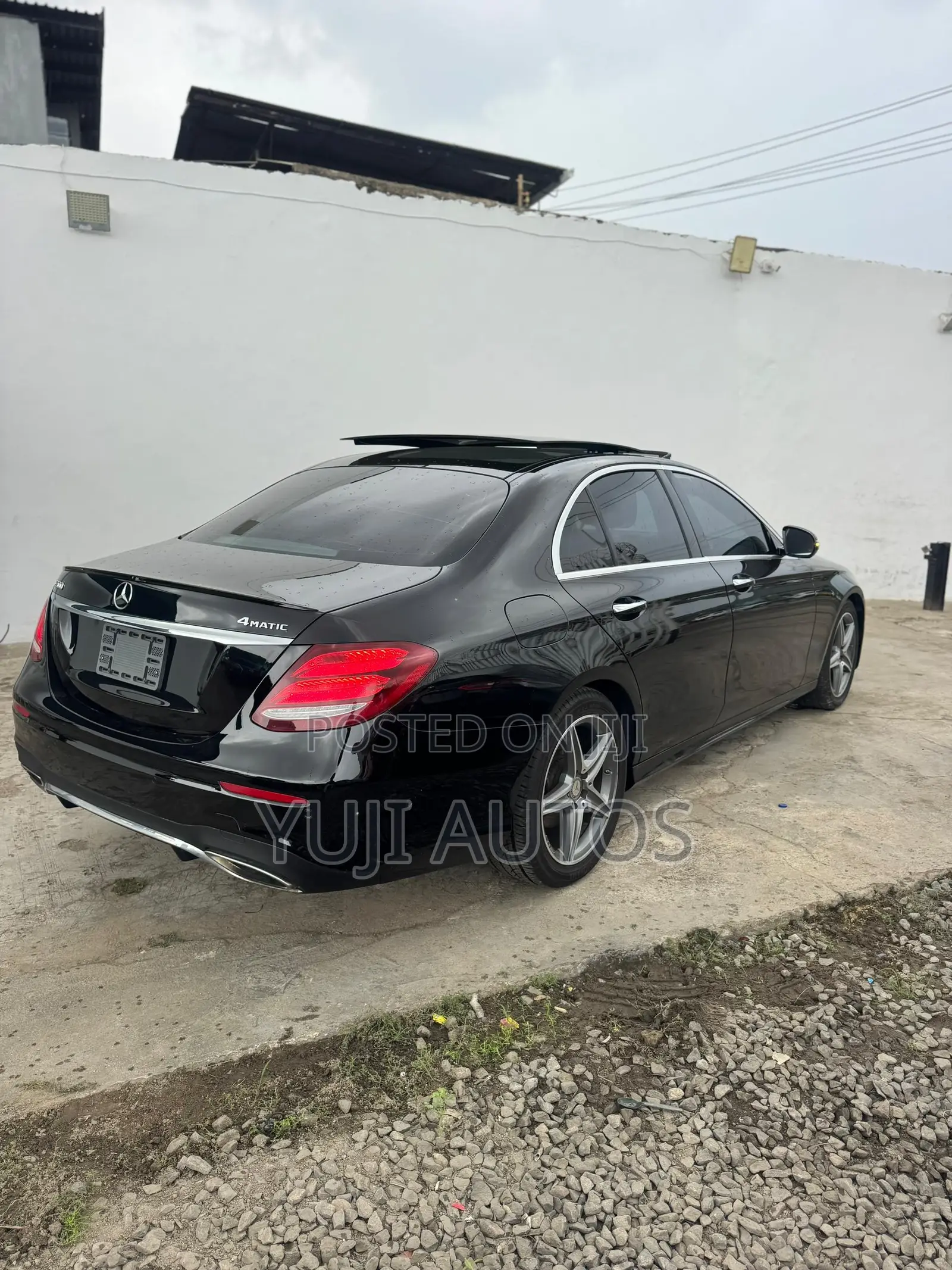 Mercedes-Benz E300 2016 Black