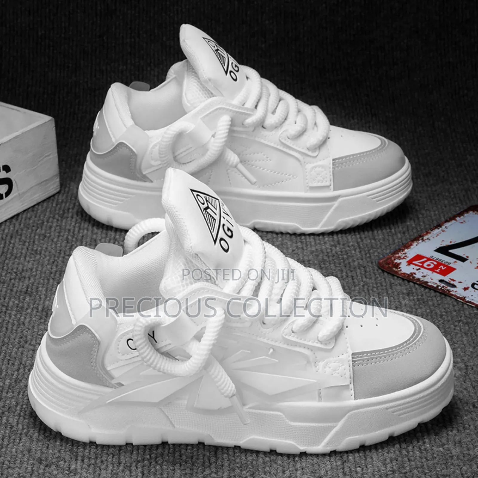 Unisex Oggi Star Sneakers