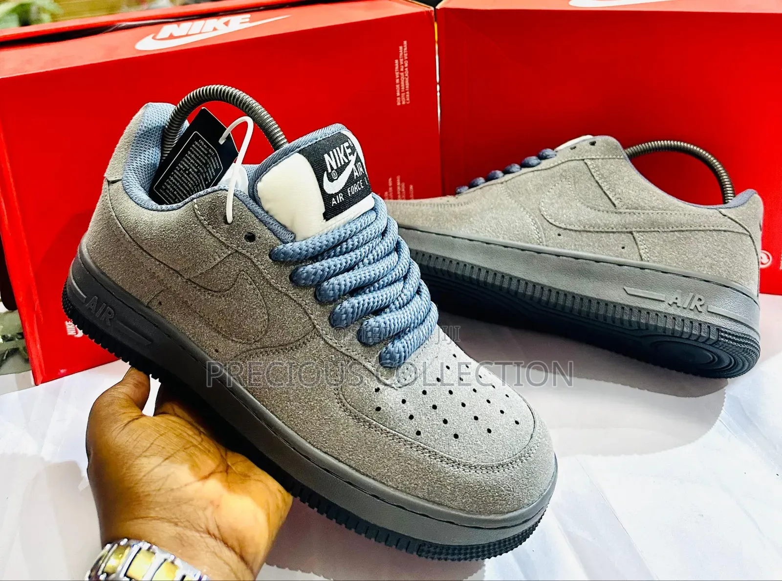 Unisex High Quality Nike Sneakers With Bold Lace