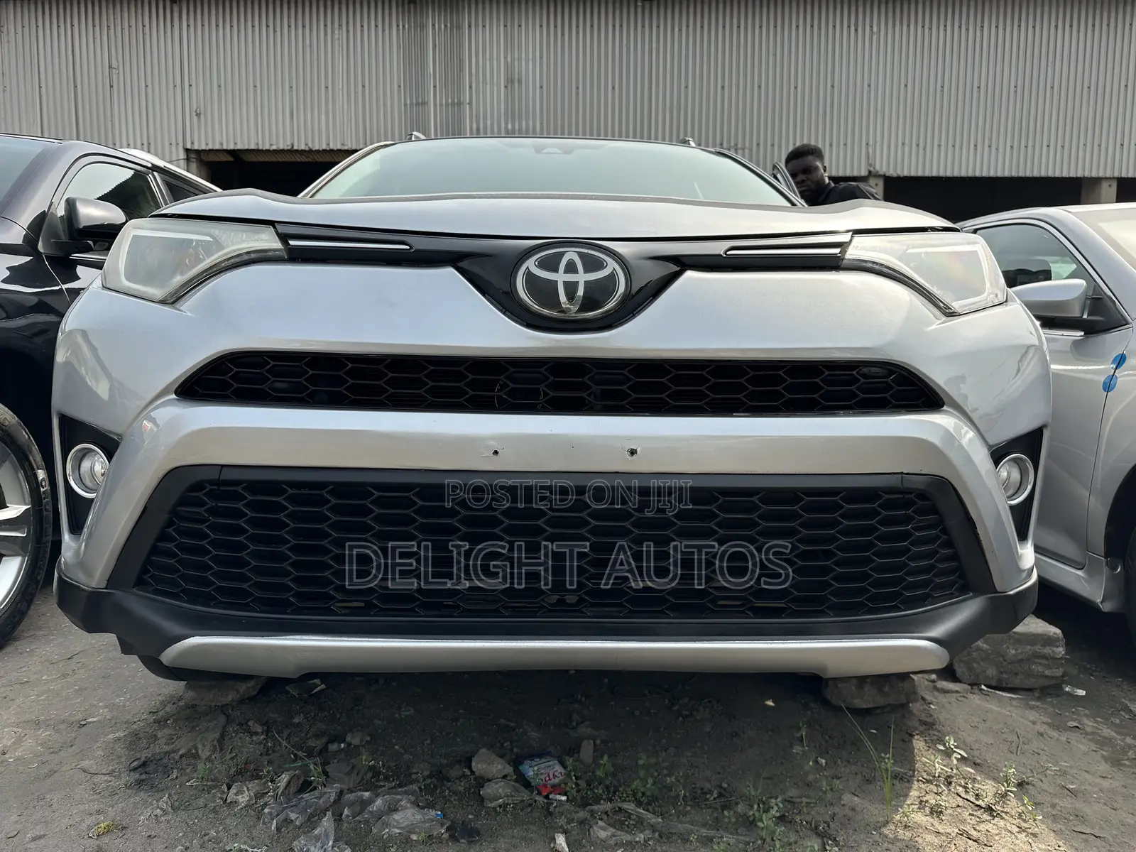 Toyota RAV4 XLE AWD (2.5L 4cyl 6A) 2016 Silver