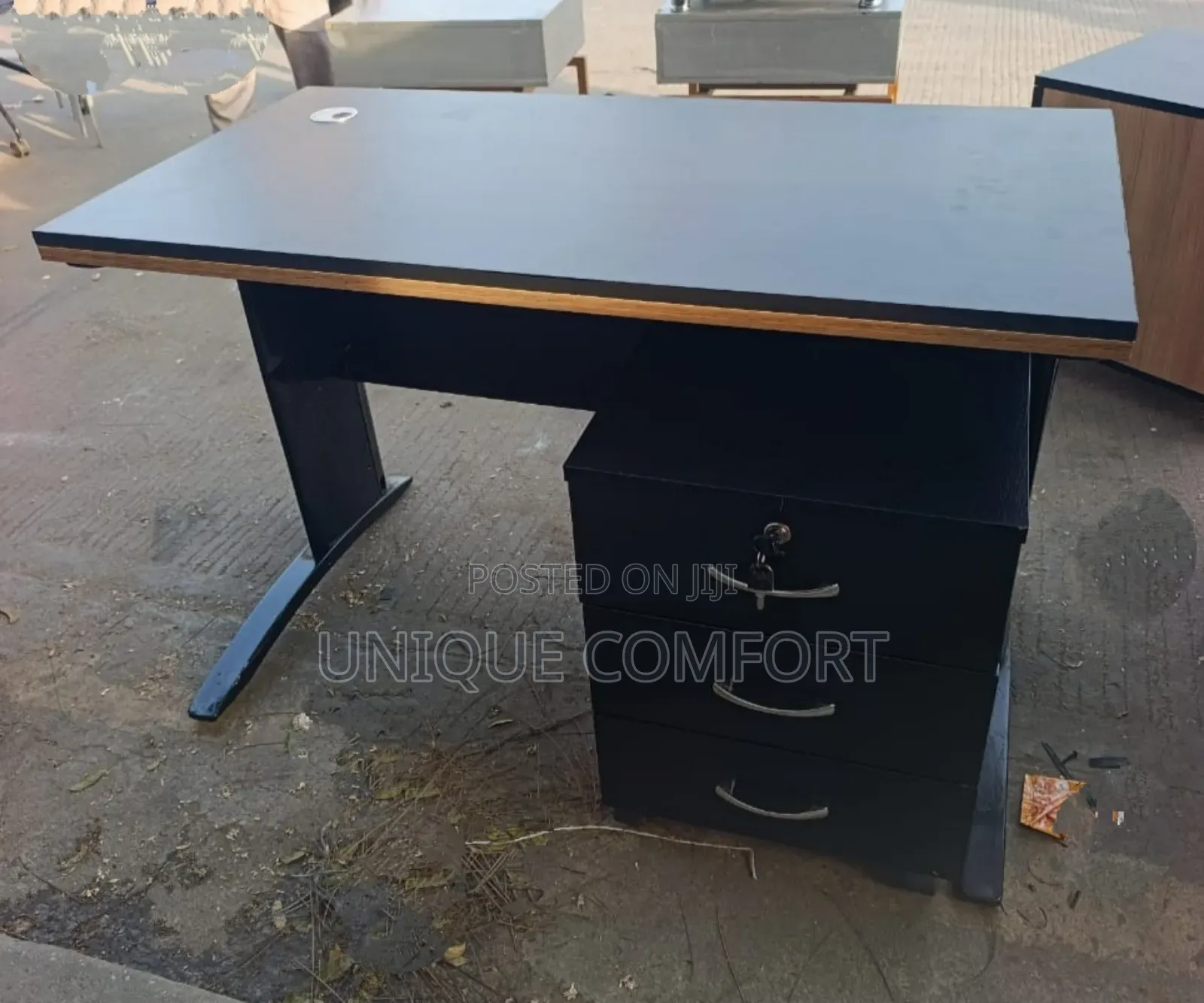 Imported Ceo Office Table With Mobile Drawers