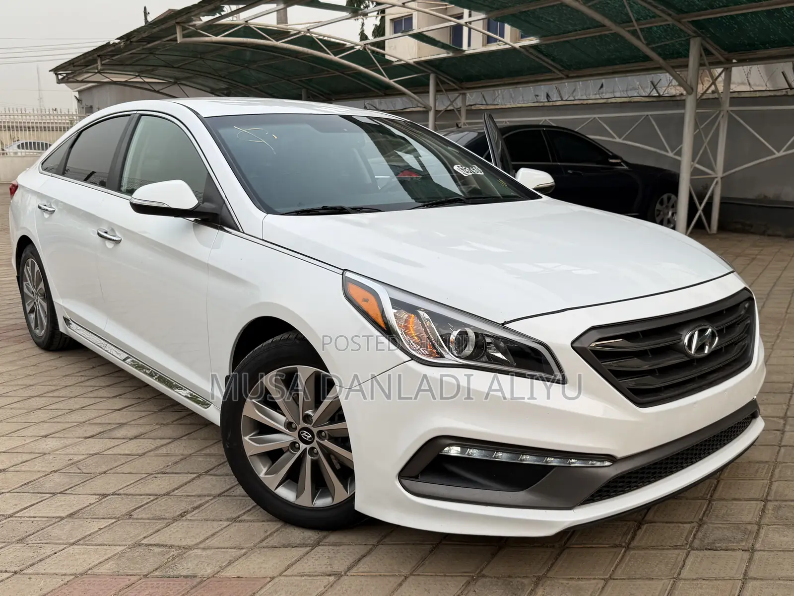 Hyundai Sonata Sport 2.0T Sedan FWD (2.0L 4cyl 6A) 2016 Off white