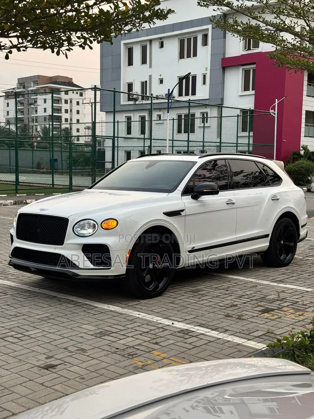 Bentley Bentayga 2022 White