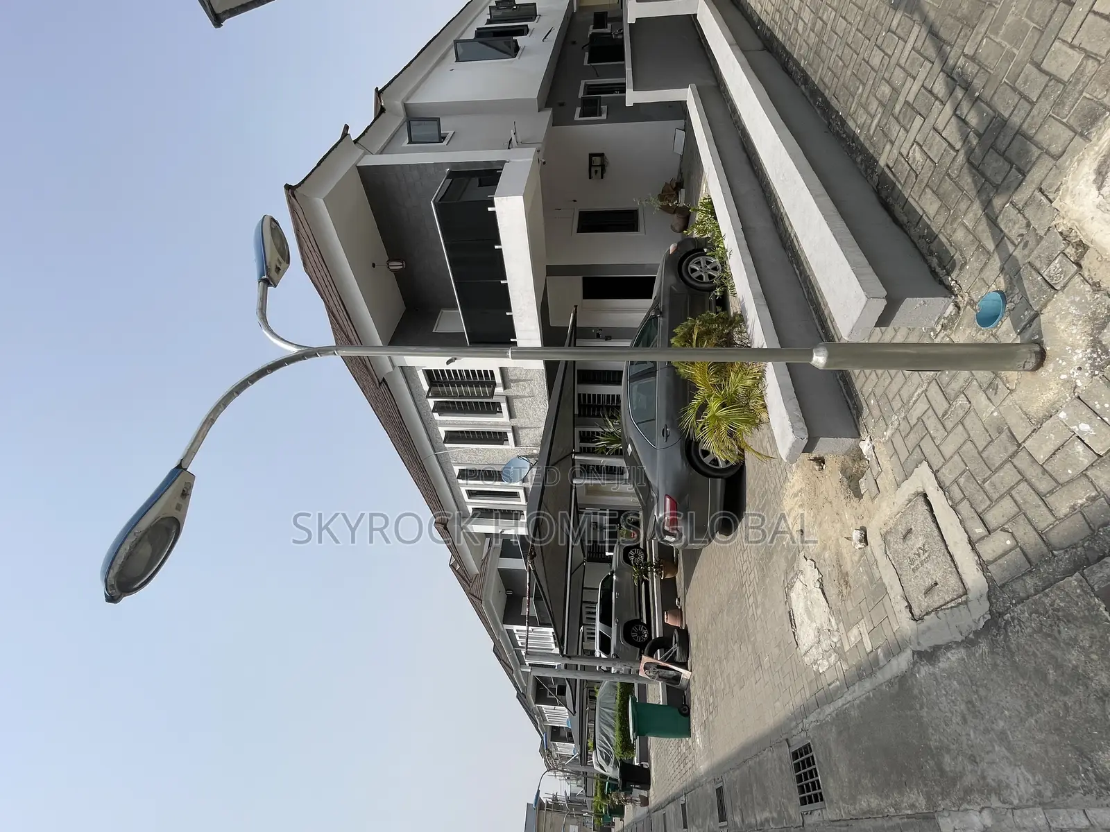 4bdrm Duplex in Victoria Crest, Chevron for rent