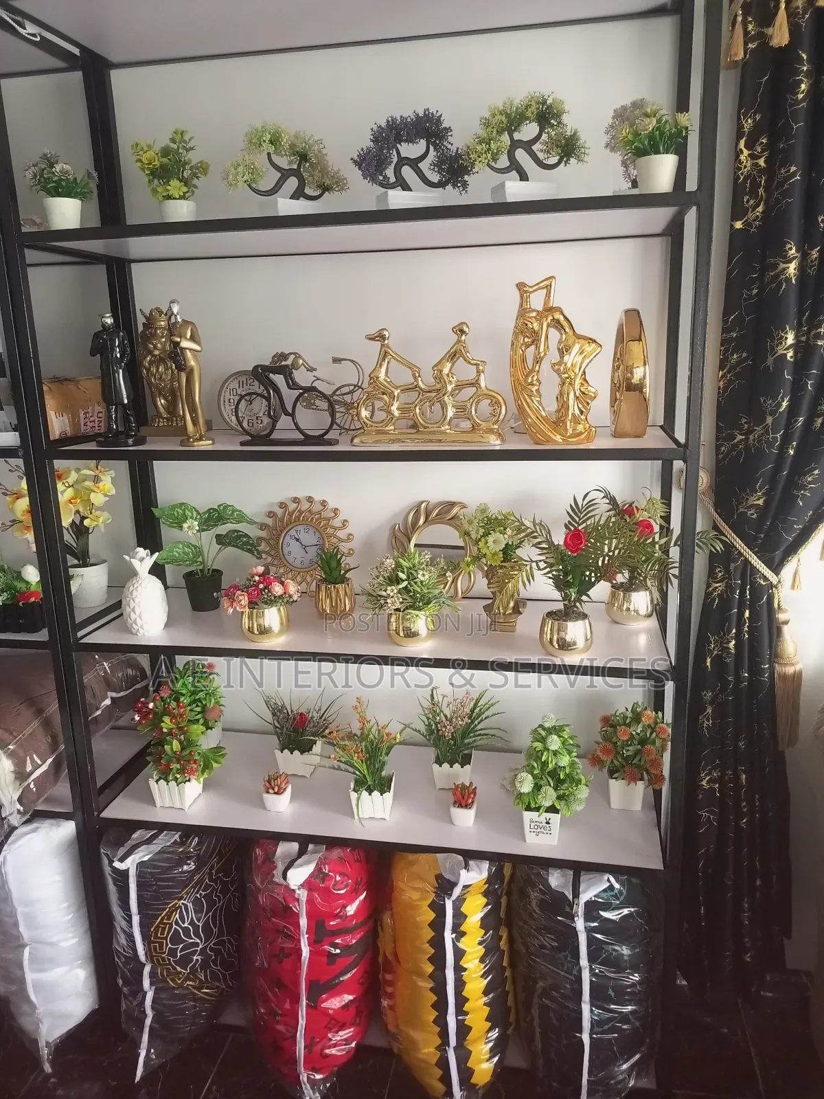 Figurines Decor