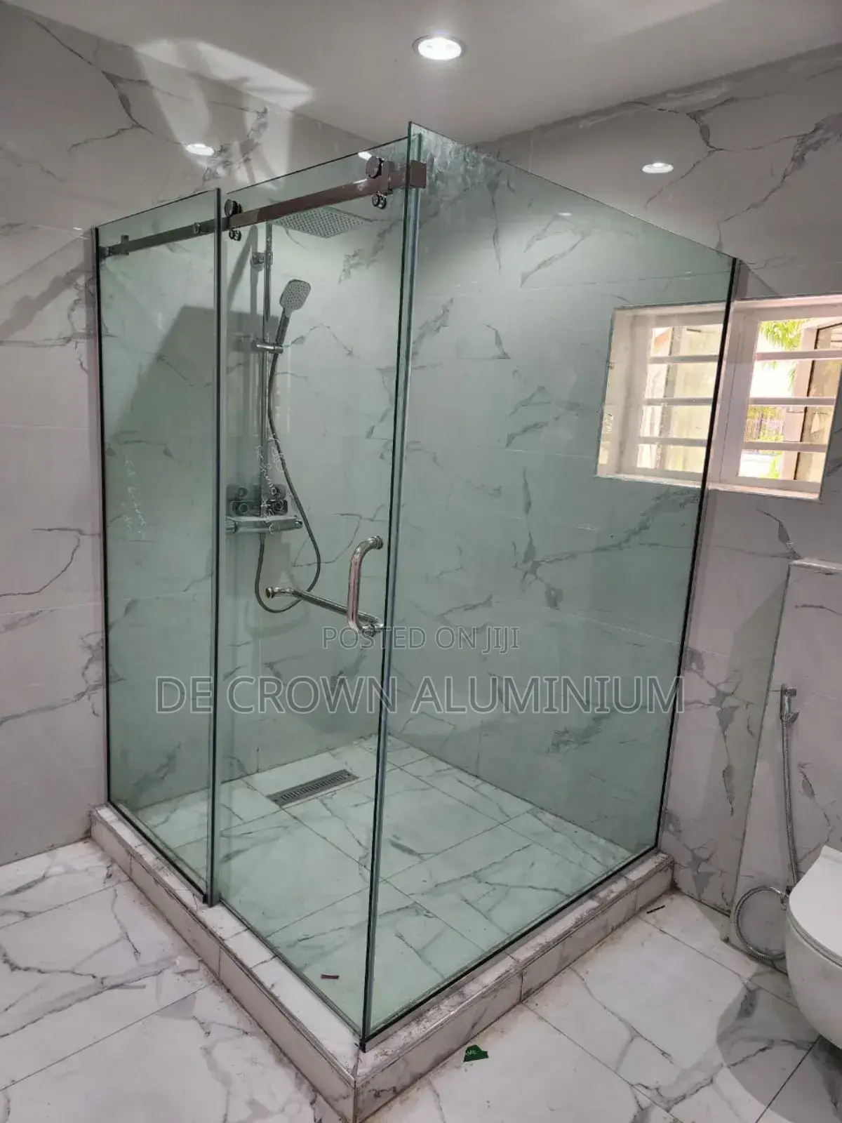L-Shape Bathroom Shower Cubicle – 10mm Tempered Glass With Silver Acce