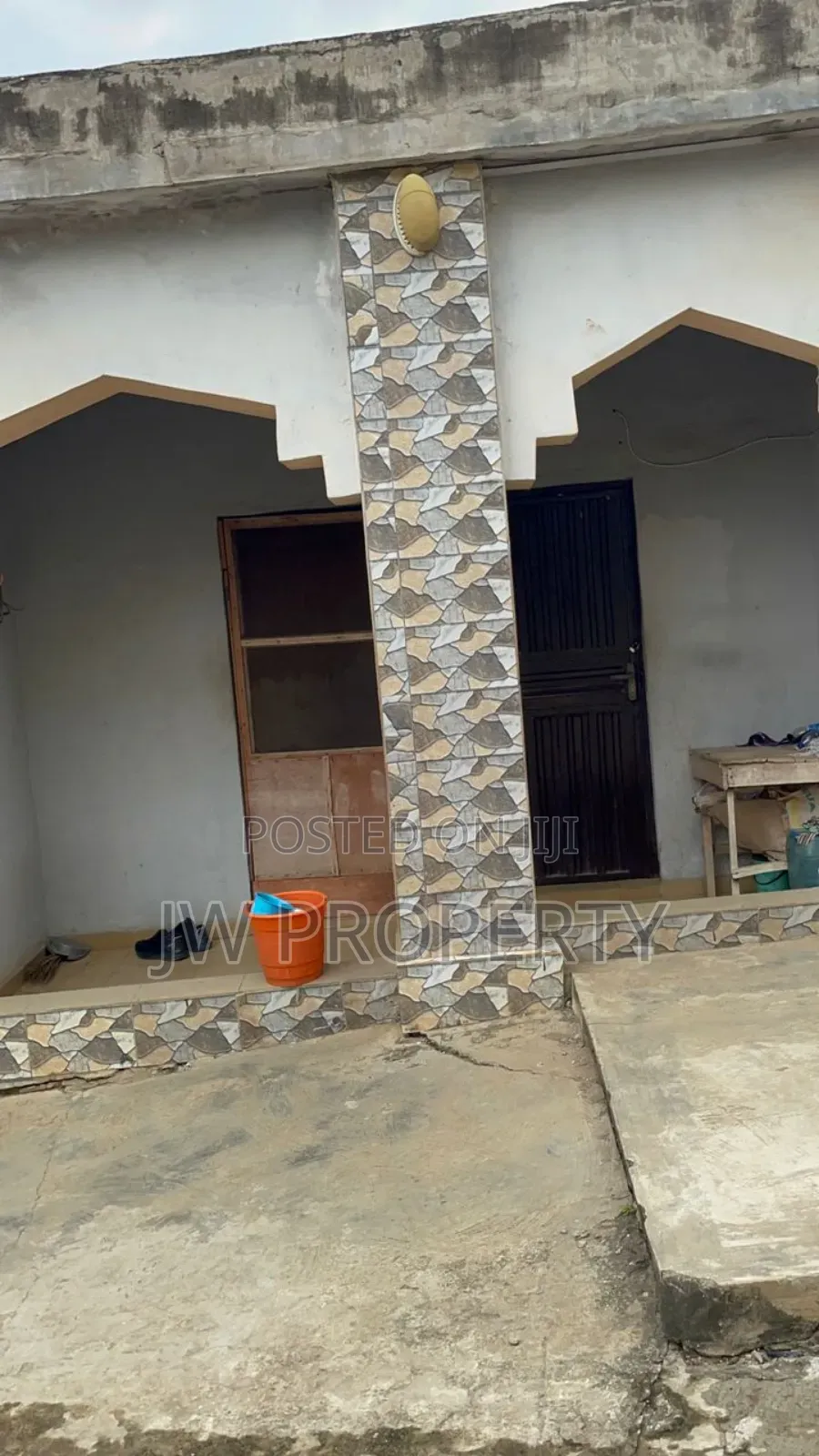 4bdrm Apartment in Palace Estate, Akesan for sale