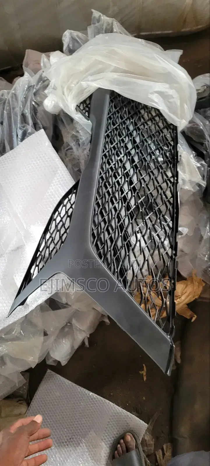 Down Grill Camry 2018 Model