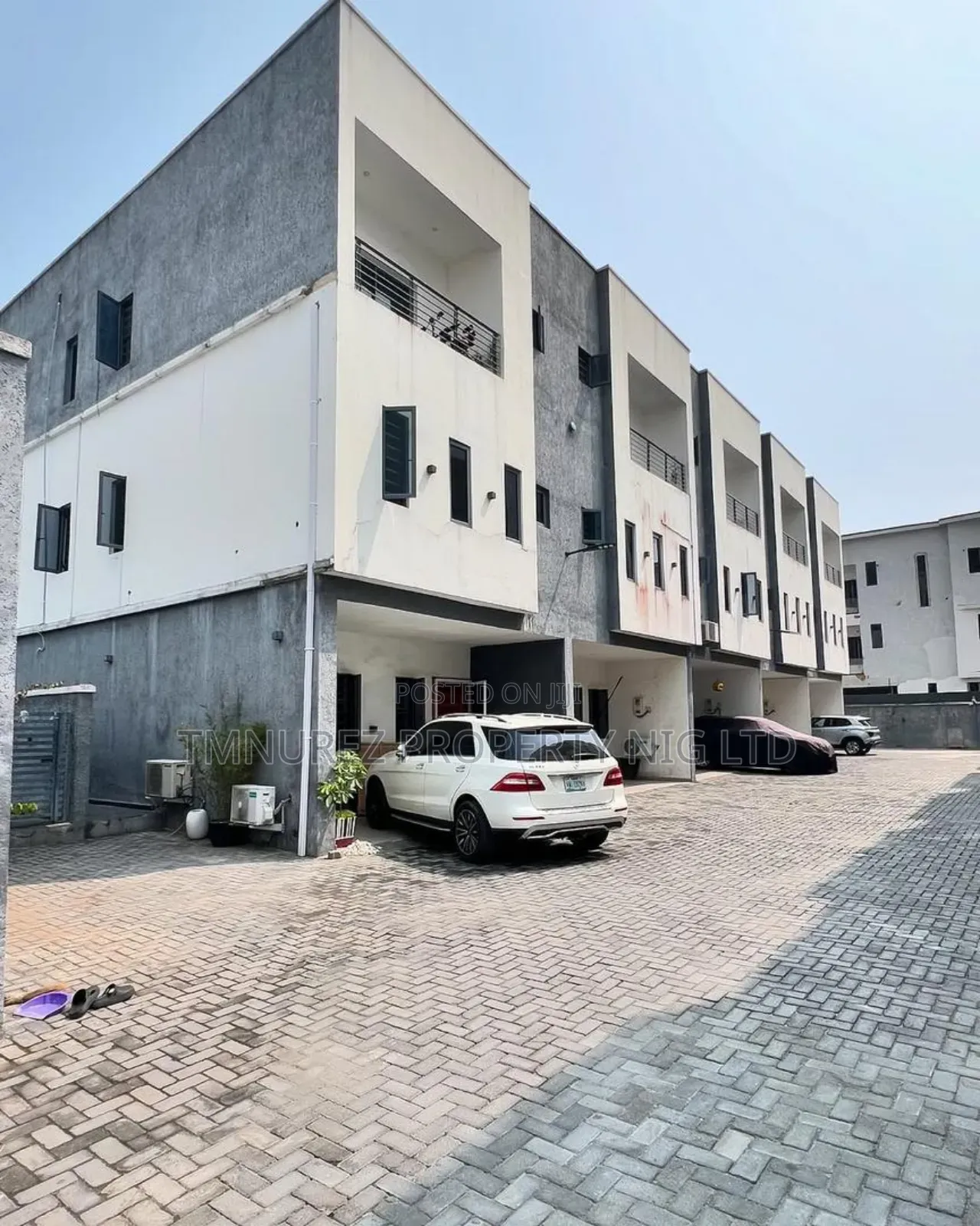 4bdrm Duplex in Ikate for rent