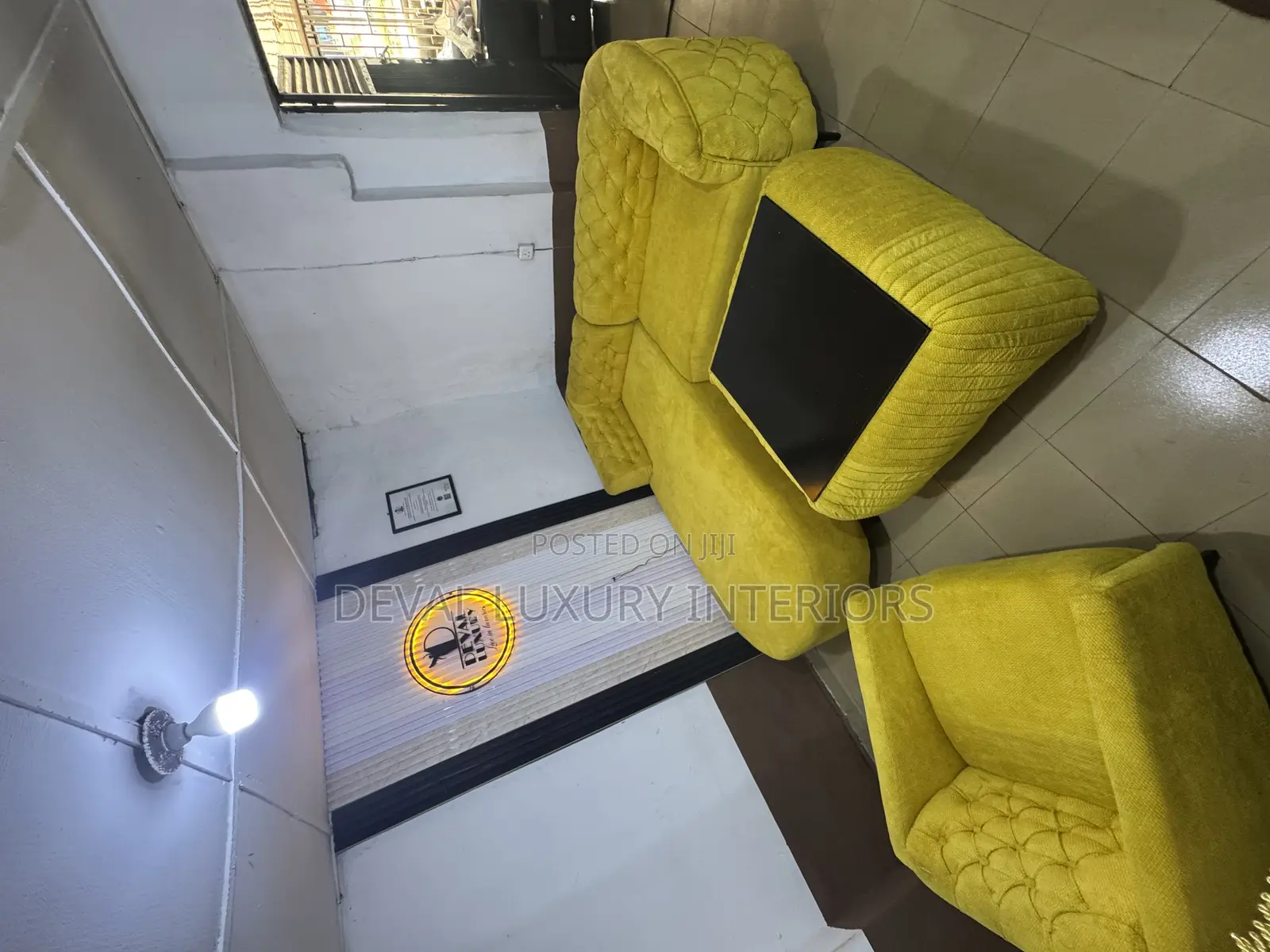 Corner Uni Chair With Center Table