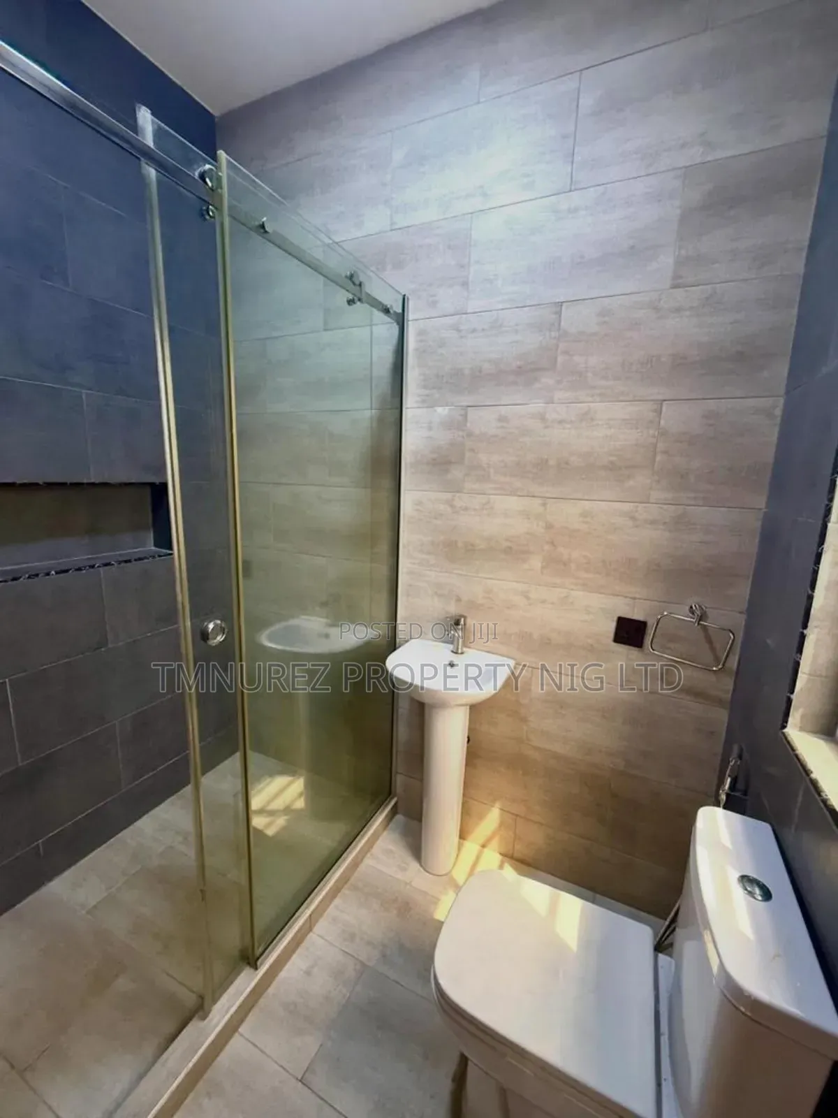 3bdrm Apartment in Ikate for rent
