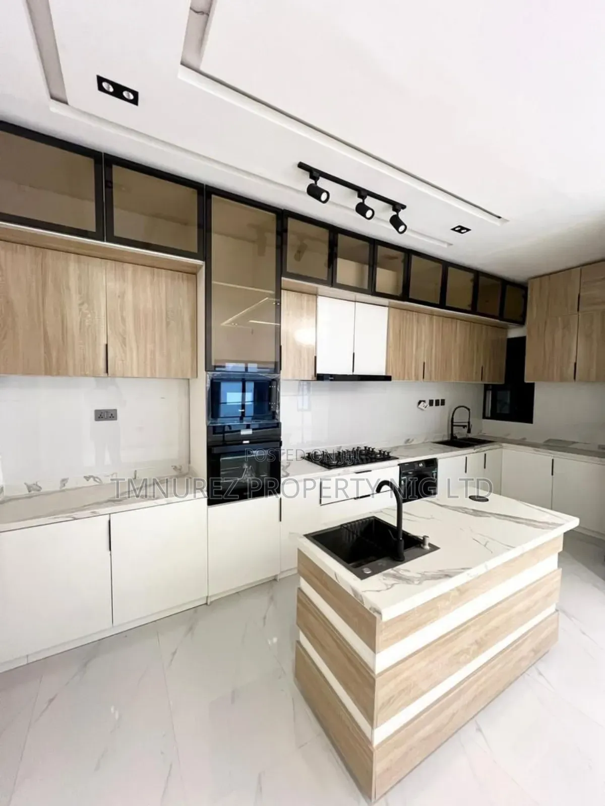 2bdrm Apartment in Ikate Lekki for rent