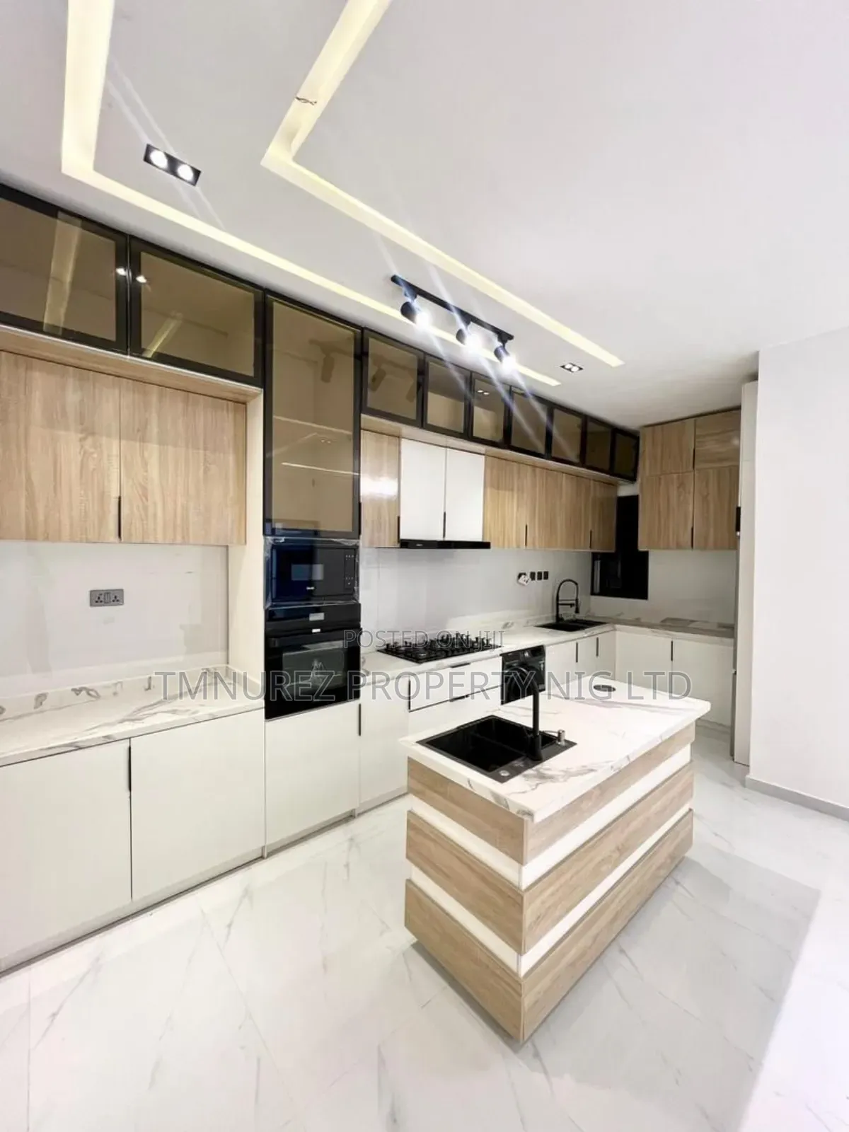 2bdrm Apartment in Ikate Lekki for rent