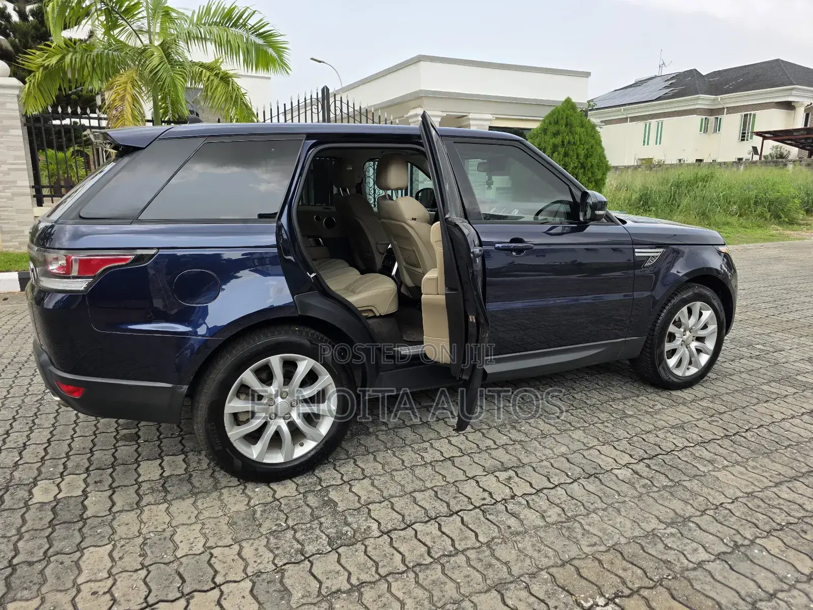 Land Rover Range Rover Sport HSE 4dr SUV 4WD (3.0L 6cyl S/C 8A) 2015