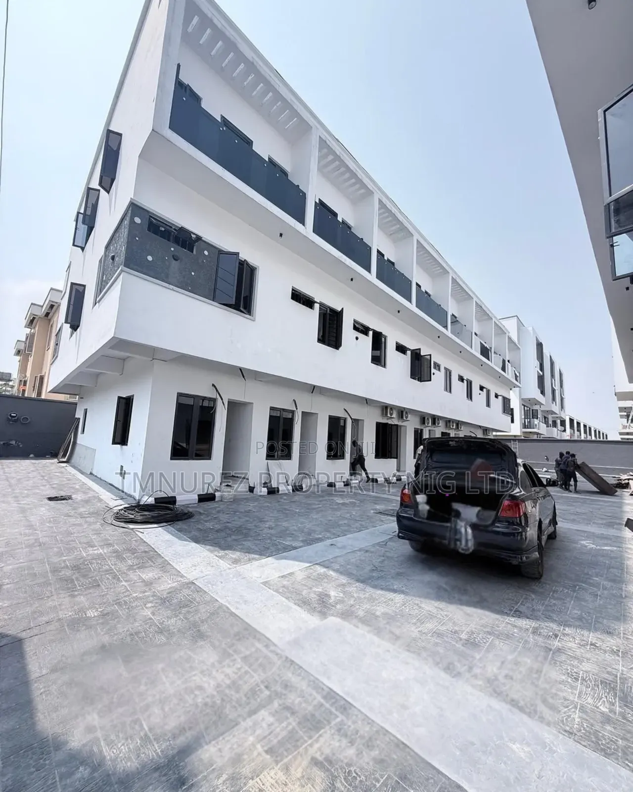 2bdrm Apartment in Lekki Phase1 for rent