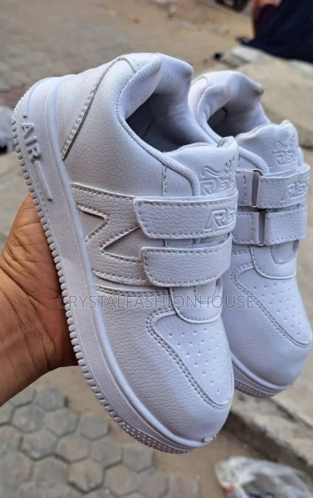 Back to School Quality White Sneakers. Size 25 to 42