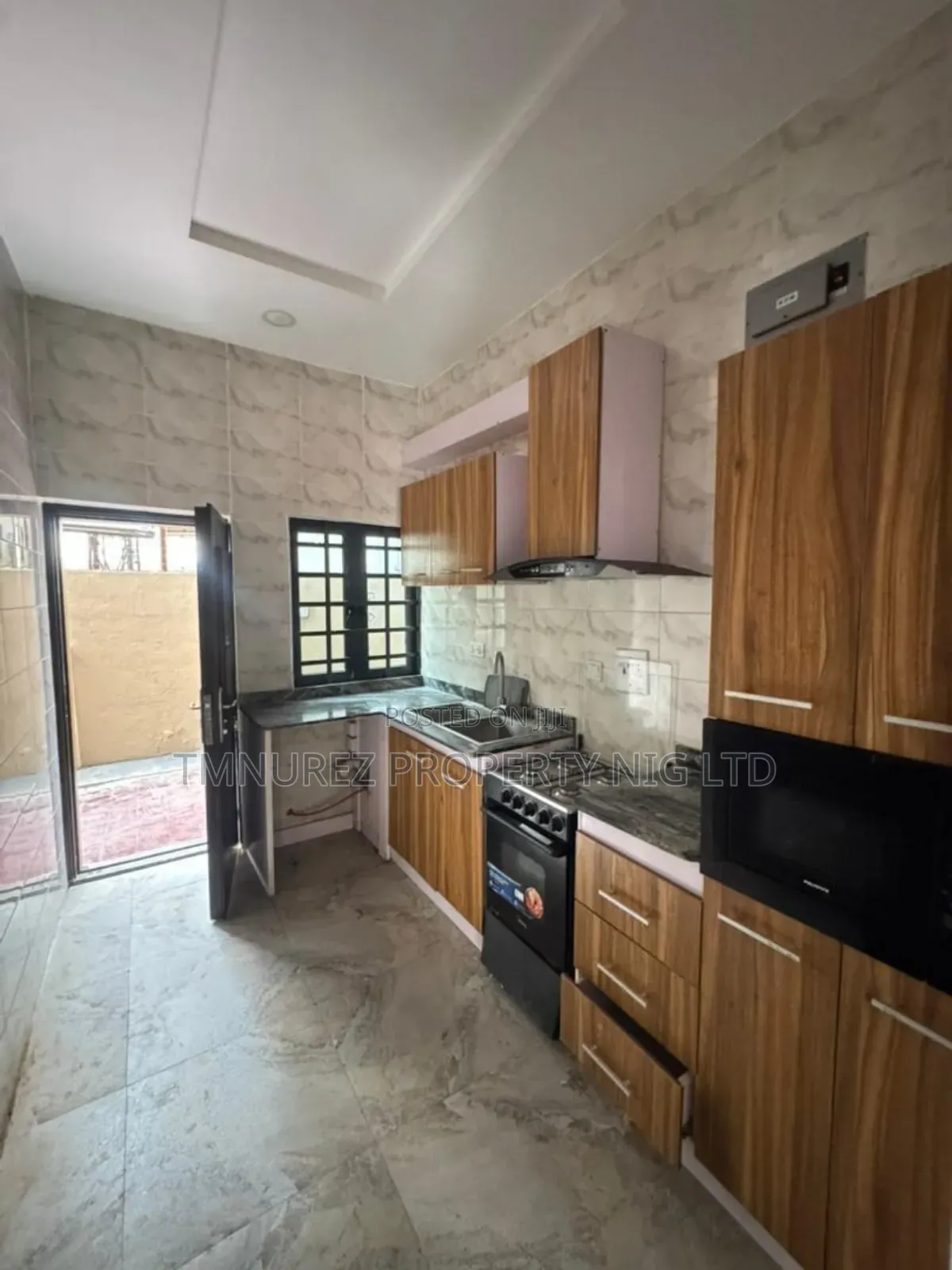 4bdrm Duplex in Ikota for rent