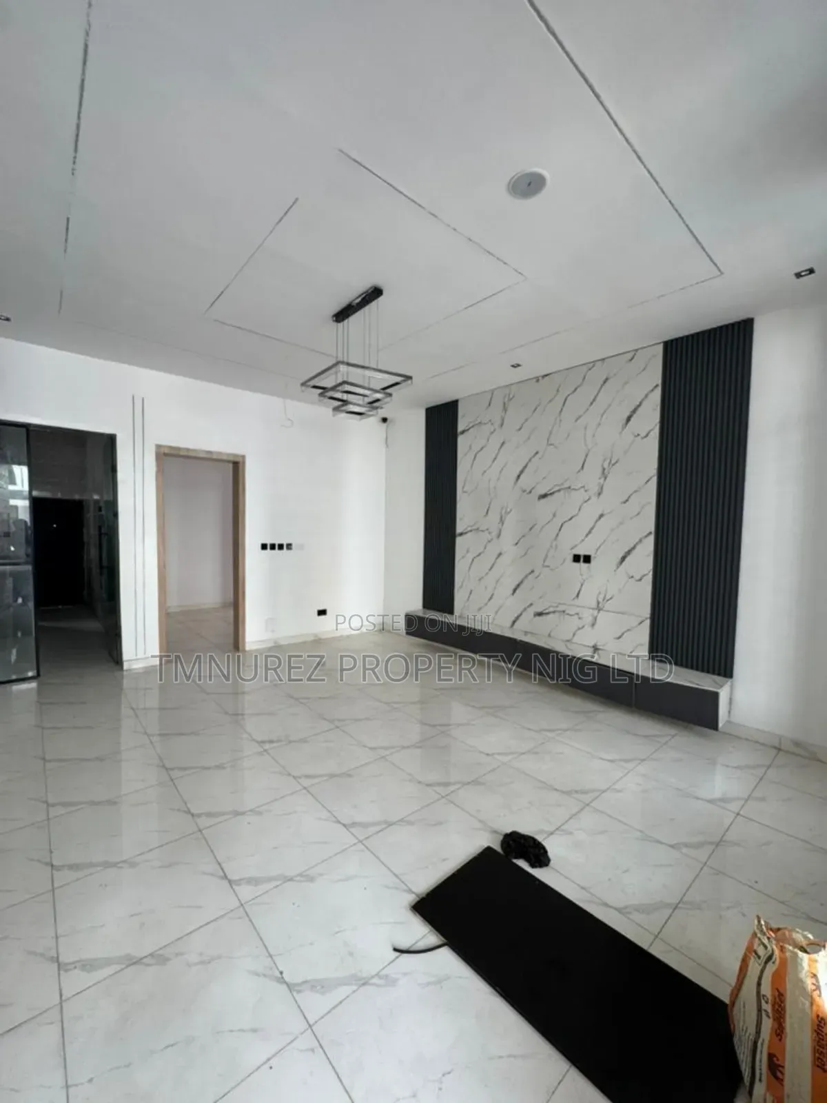 4bdrm Duplex in Ikota for rent