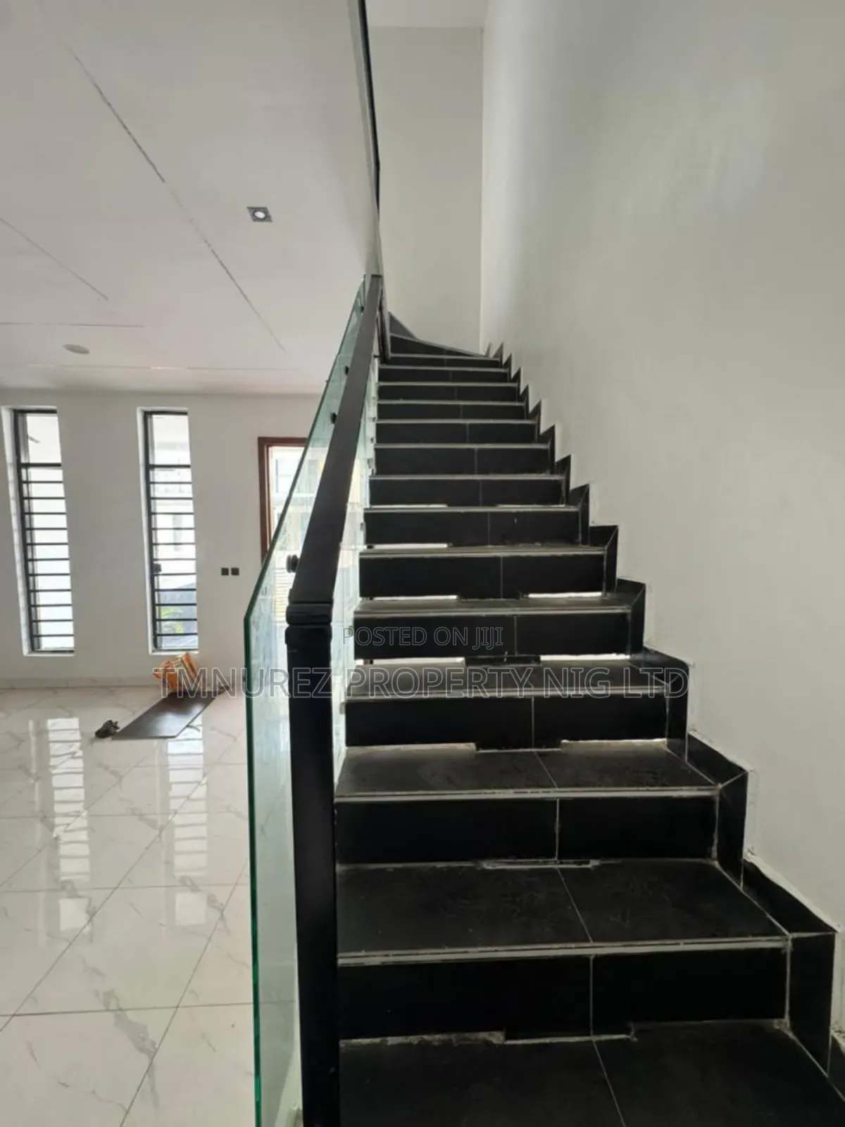 4bdrm Duplex in Ikota for rent