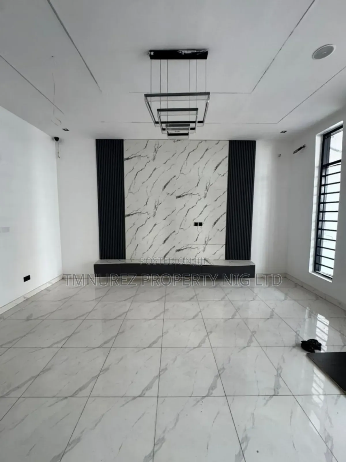 4bdrm Duplex in Ikota for rent