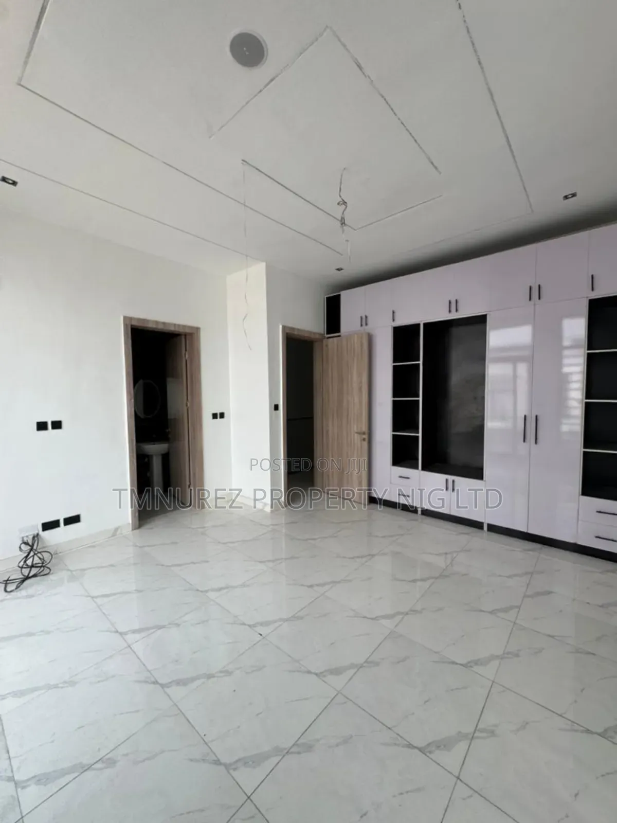 4bdrm Duplex in Ikota for rent