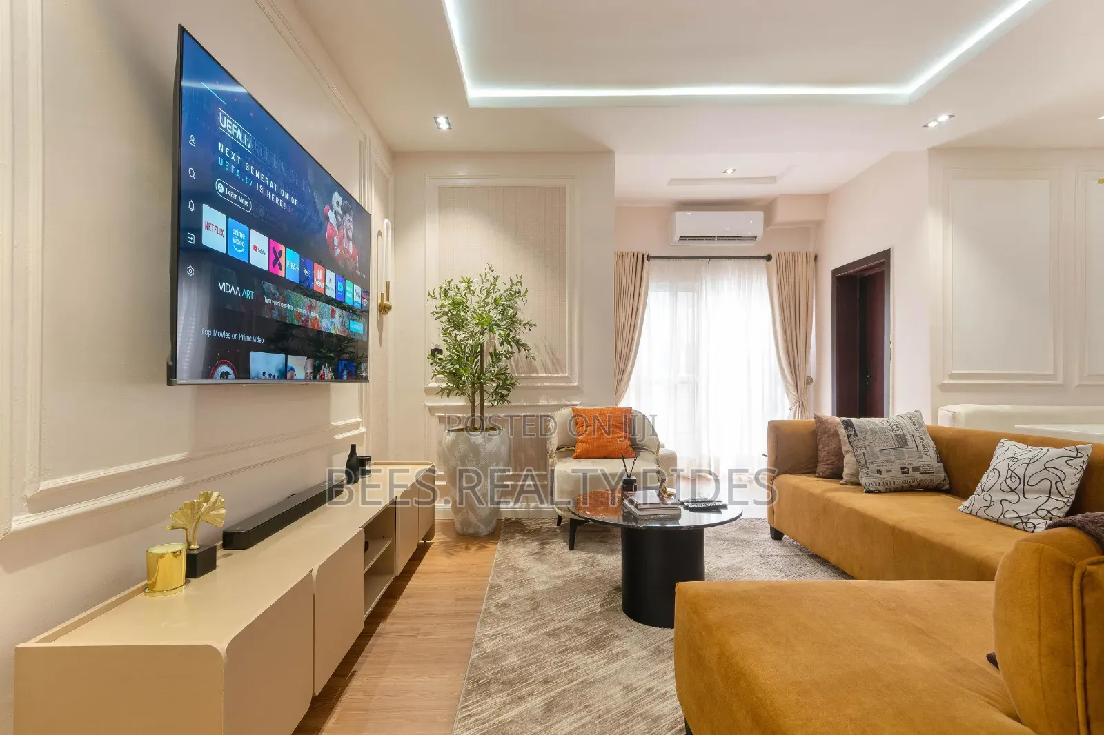 Luxury 3 Bedroom Apartment With a City View