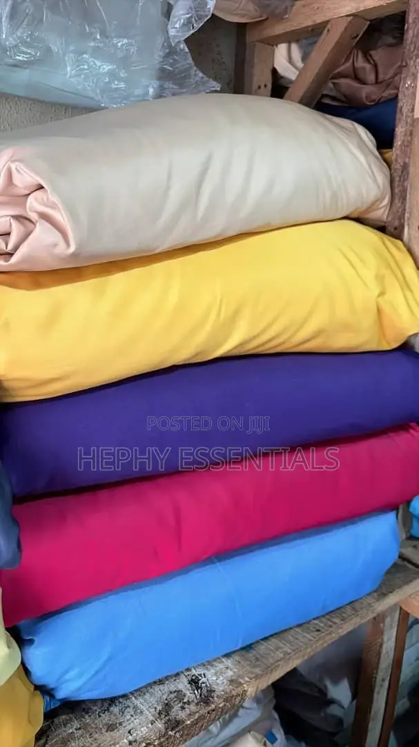 100% Cotton Duvet, Bedsheet With 4 Pillow Cases
