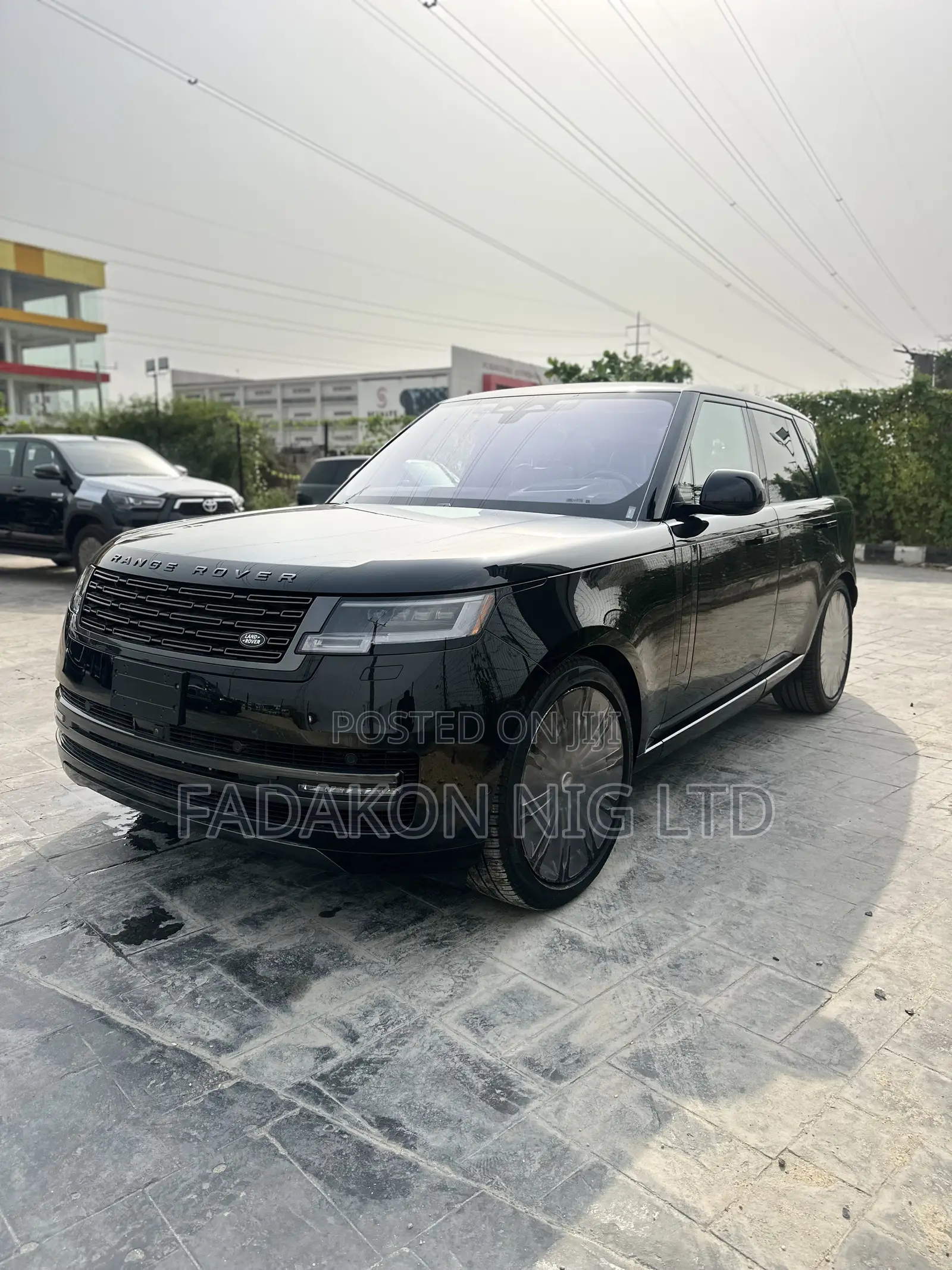 Land Rover Range Rover Vogue 2023 Black