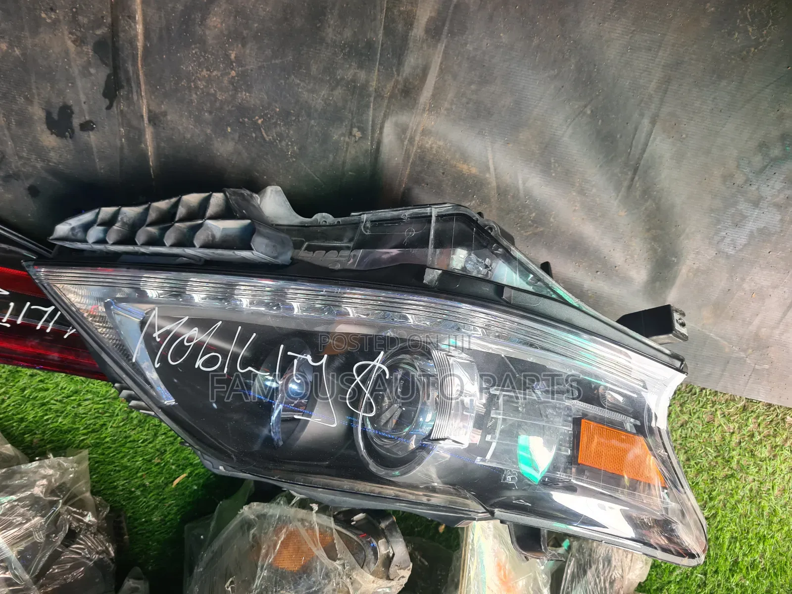 Headlight Lexus Lx350 Direct Tokunbo