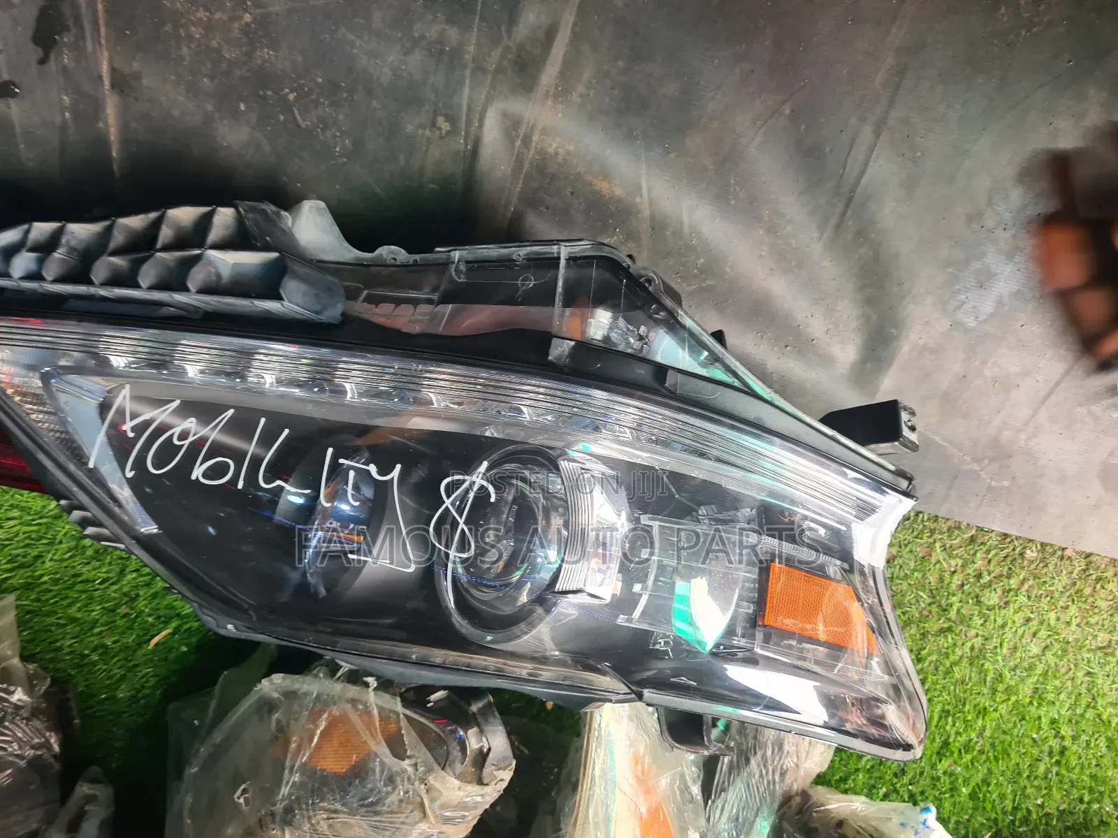 Headlight Lexus Lx350 Direct Tokunbo