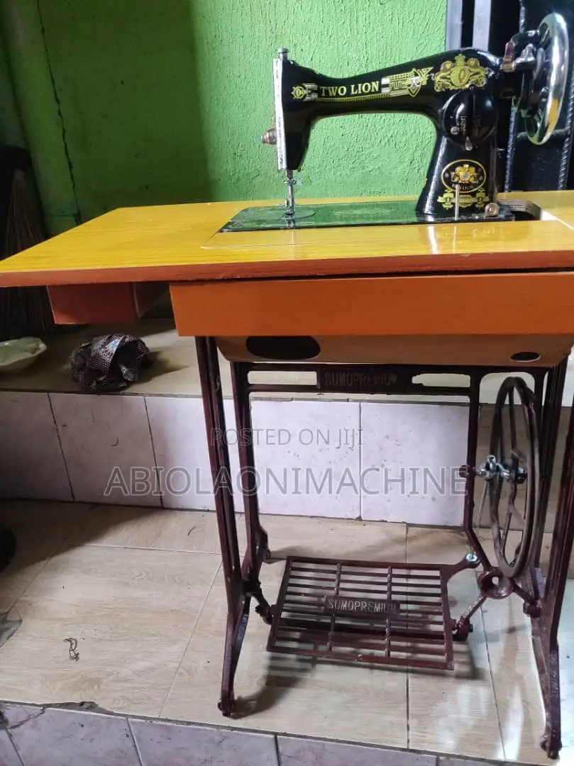 Two Lion Manual Sewing Machine With Flat Table