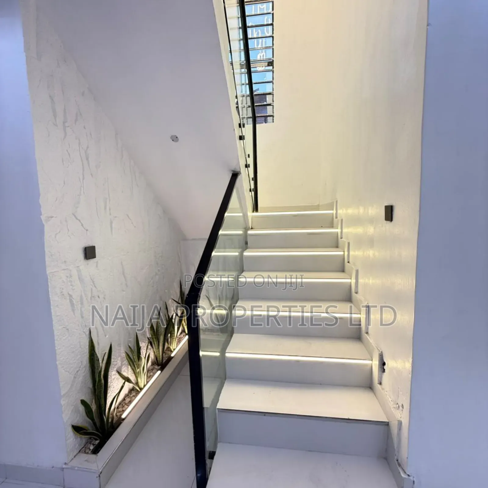 4bdrm Duplex in Crown Estate, Sangotedo for sale