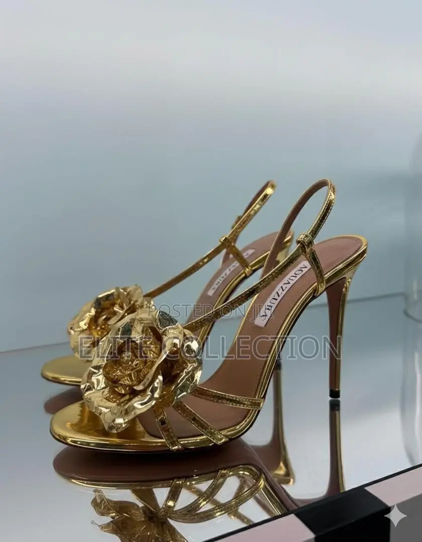 Luxe Jimmy Choo Size: 37 to 42 Color: Gold Only With Box