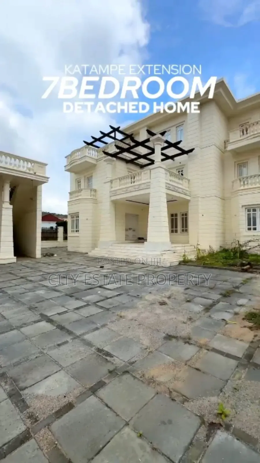 7bdrm Maisonette in City Estate, Katampe for sale