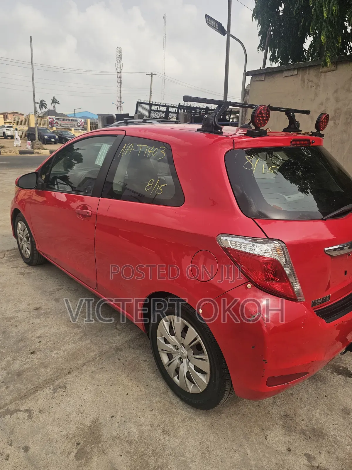 Toyota Yaris Base Hatchback 3dr 2011 Red