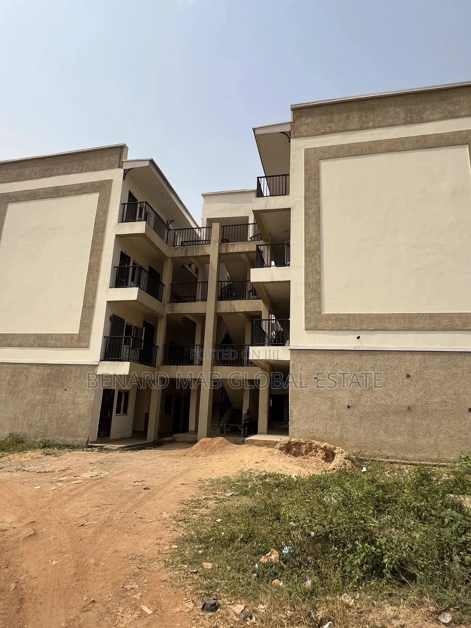 1bdrm Block of Flats in Mab Global City, Life Camp for sale