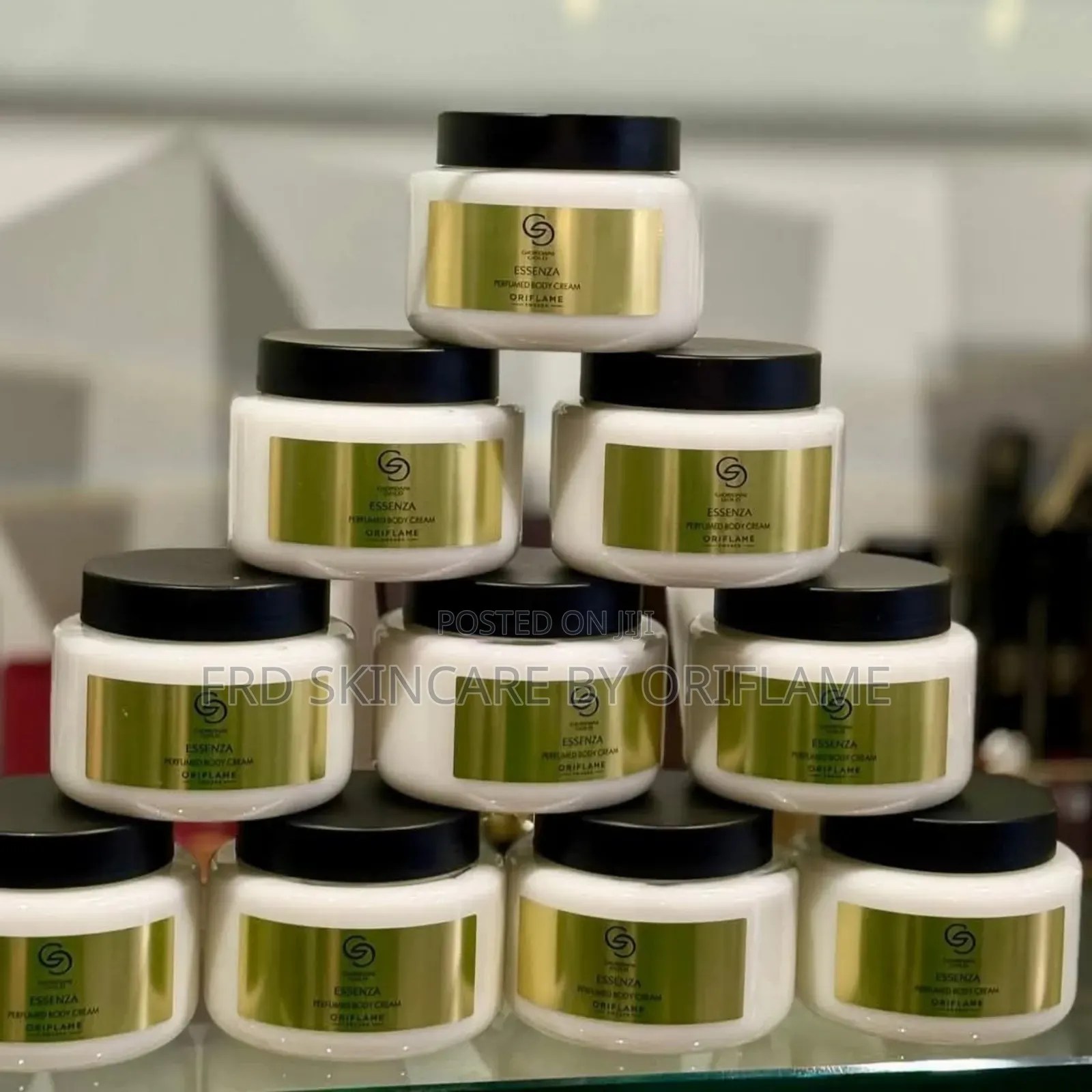 *Giordani Gold* *Essenza Perfumed Body Cream