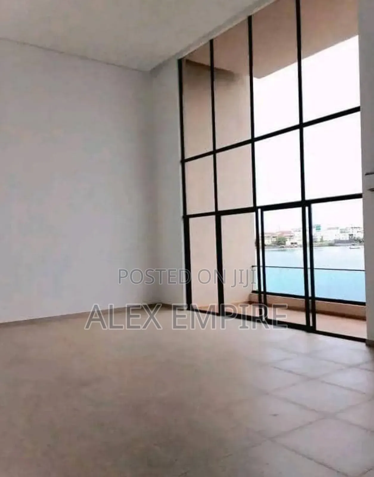 6bdrm Duplex in Banana Island for sale