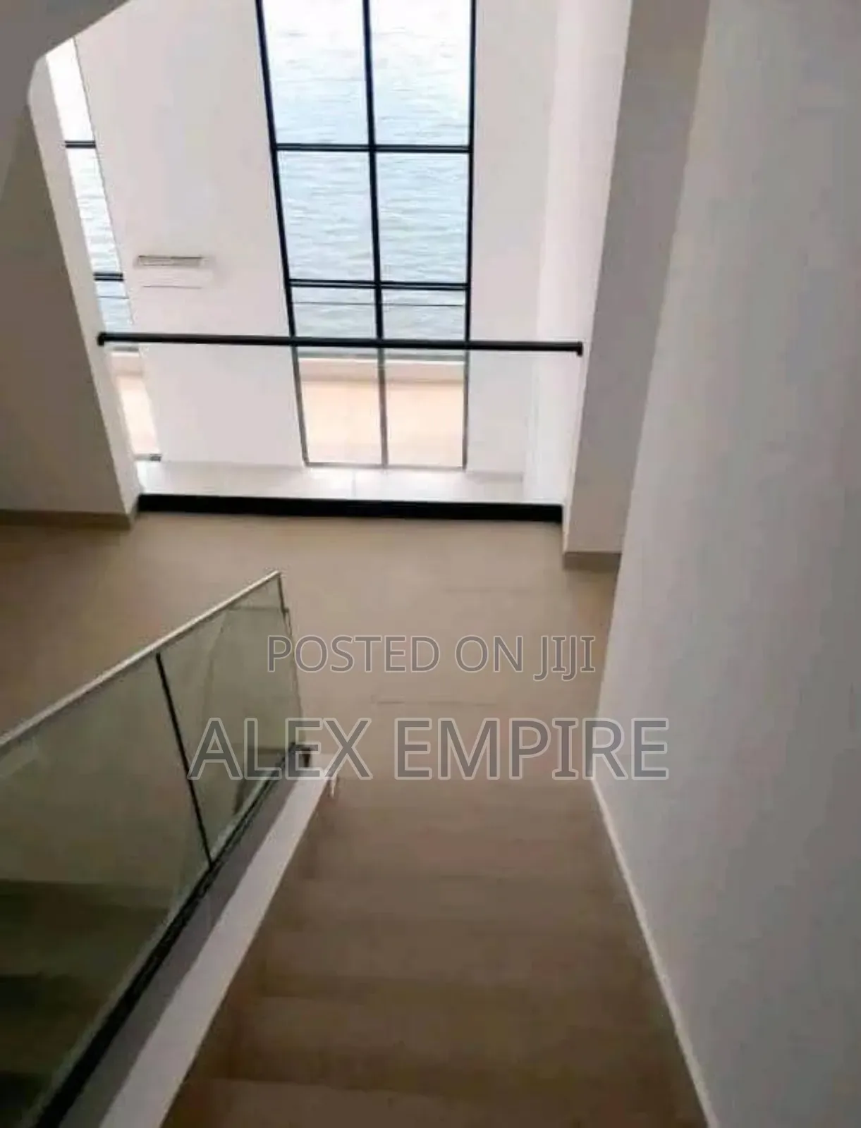 6bdrm Duplex in Banana Island for sale